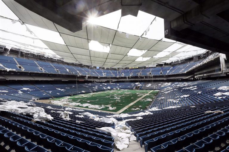 Auction of Silverdome assets is delayed 3 weeks