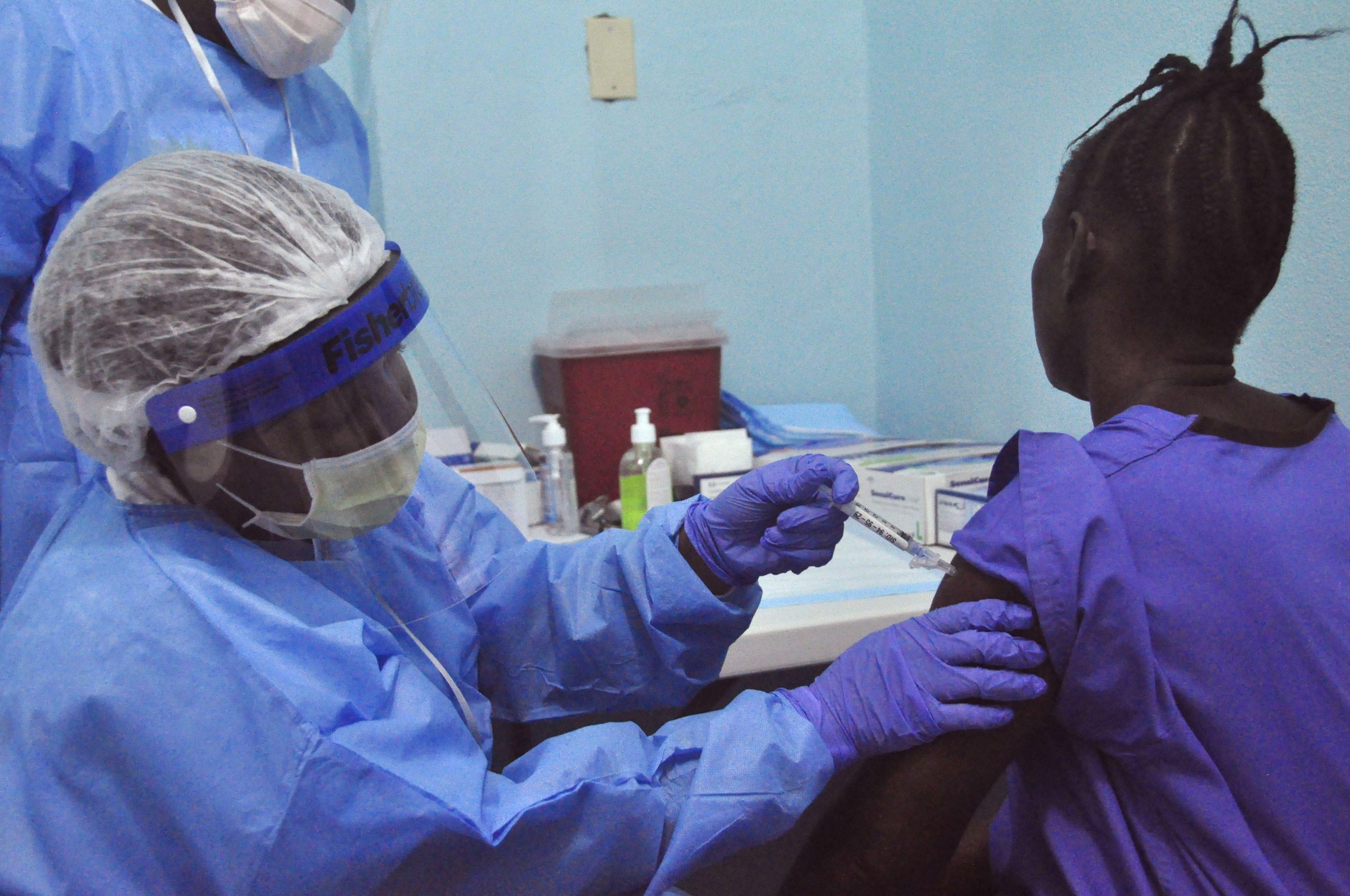 West Africa Ebola cases decline, but could bounce back soon