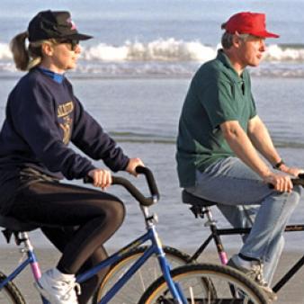 The Clintons v. Halper, Round One