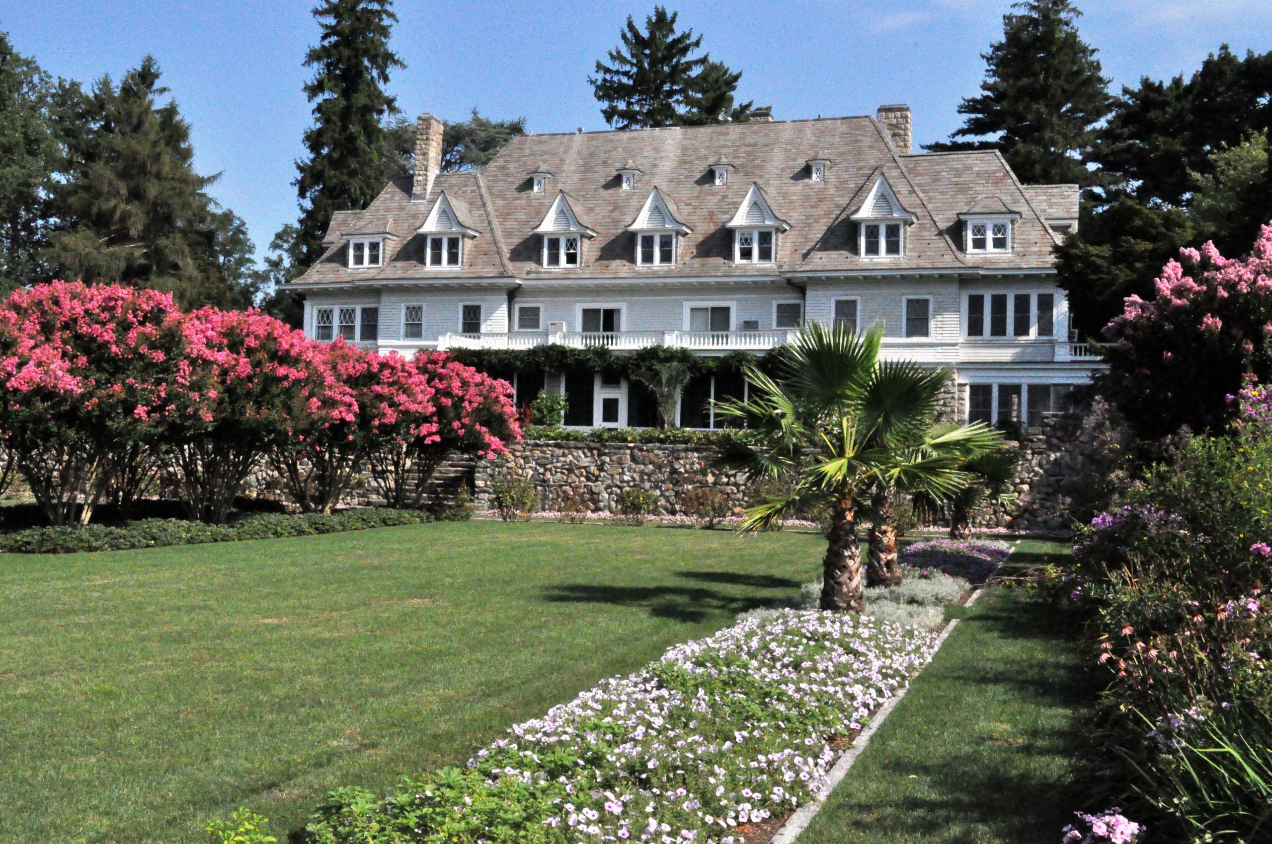 Home sales of $10 million rise in Connecticut town