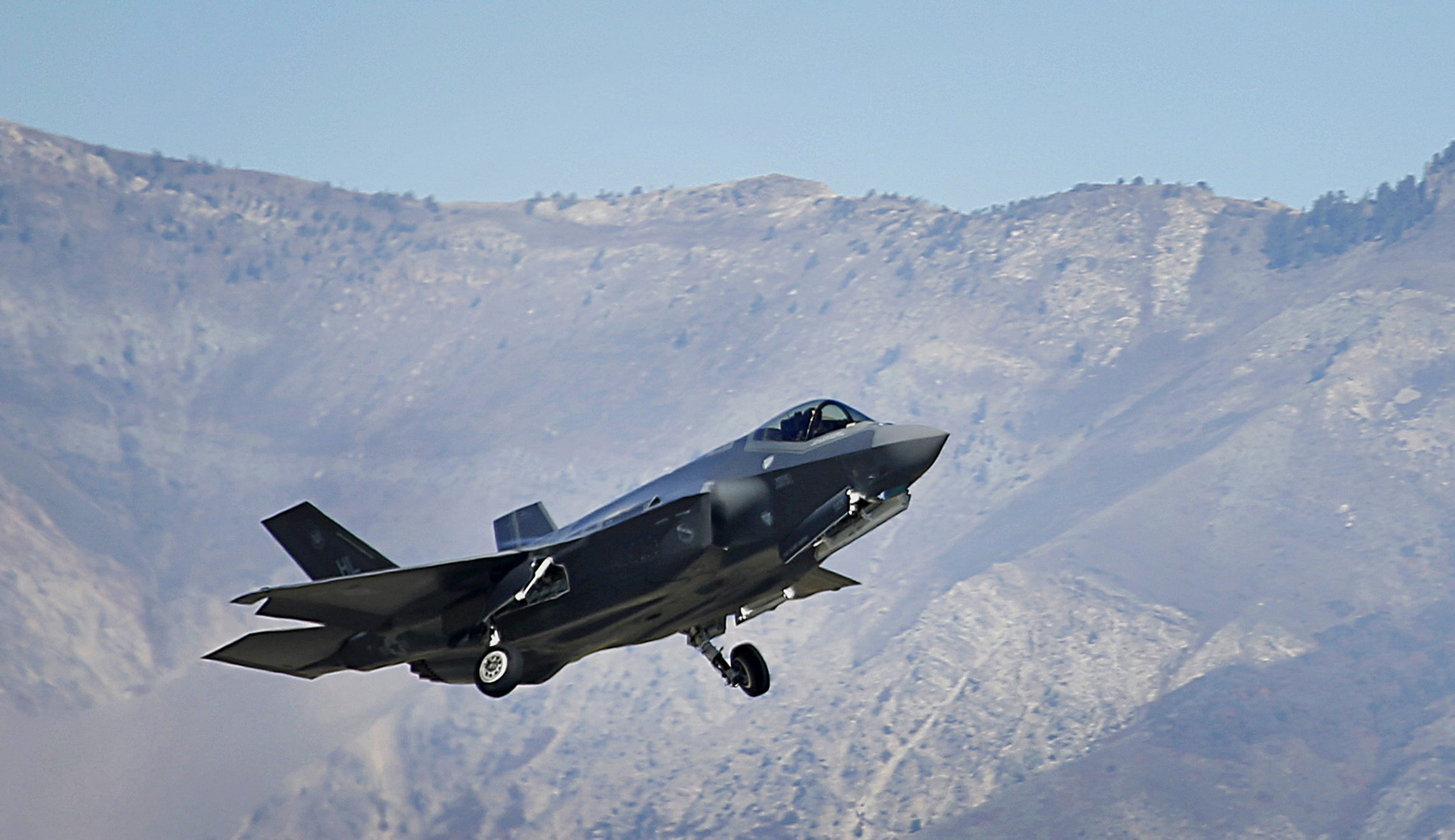 Admiral warns price of F-35 must come down or jet will become unaffordable
