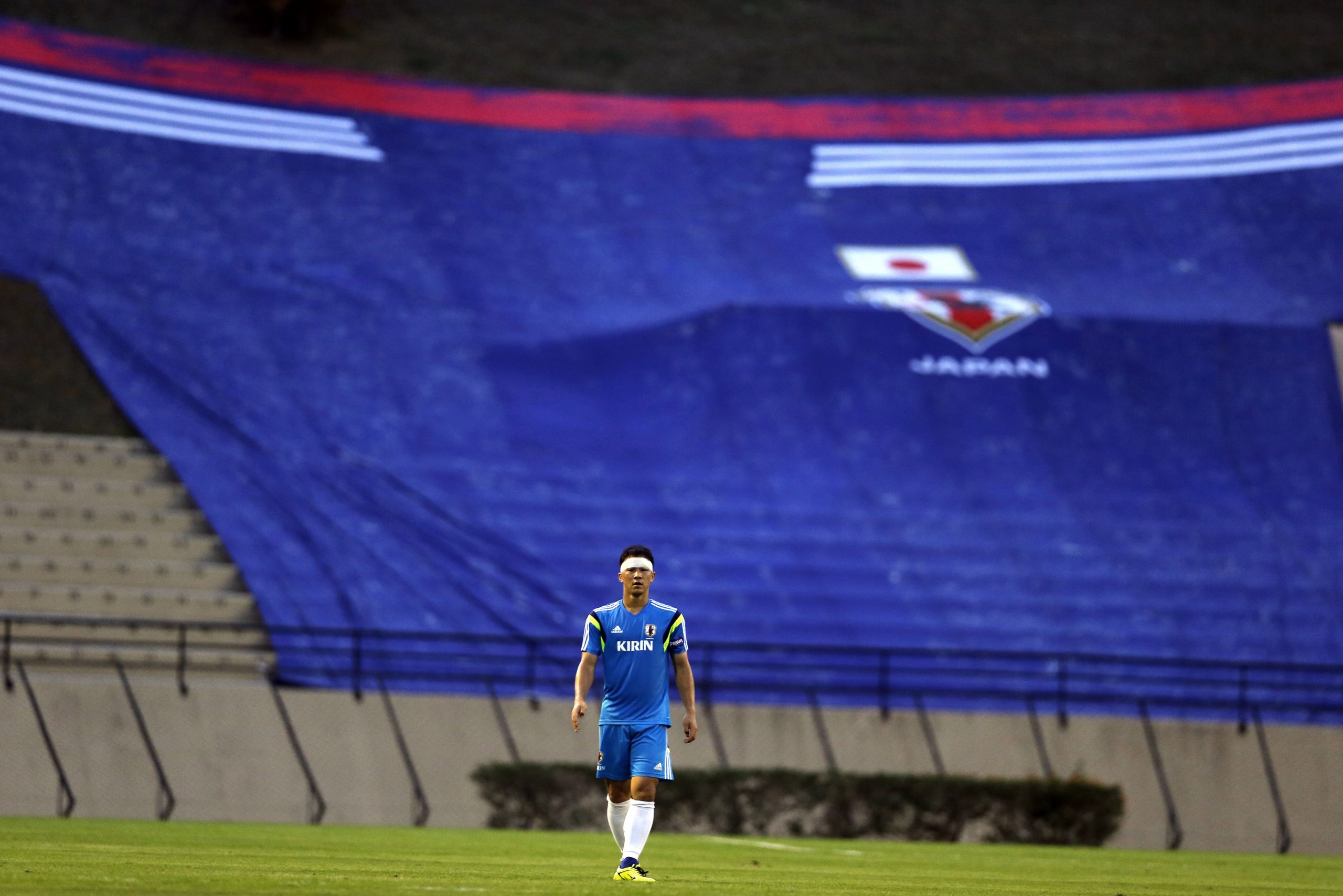 Japan entertains in attack, falters in defense
