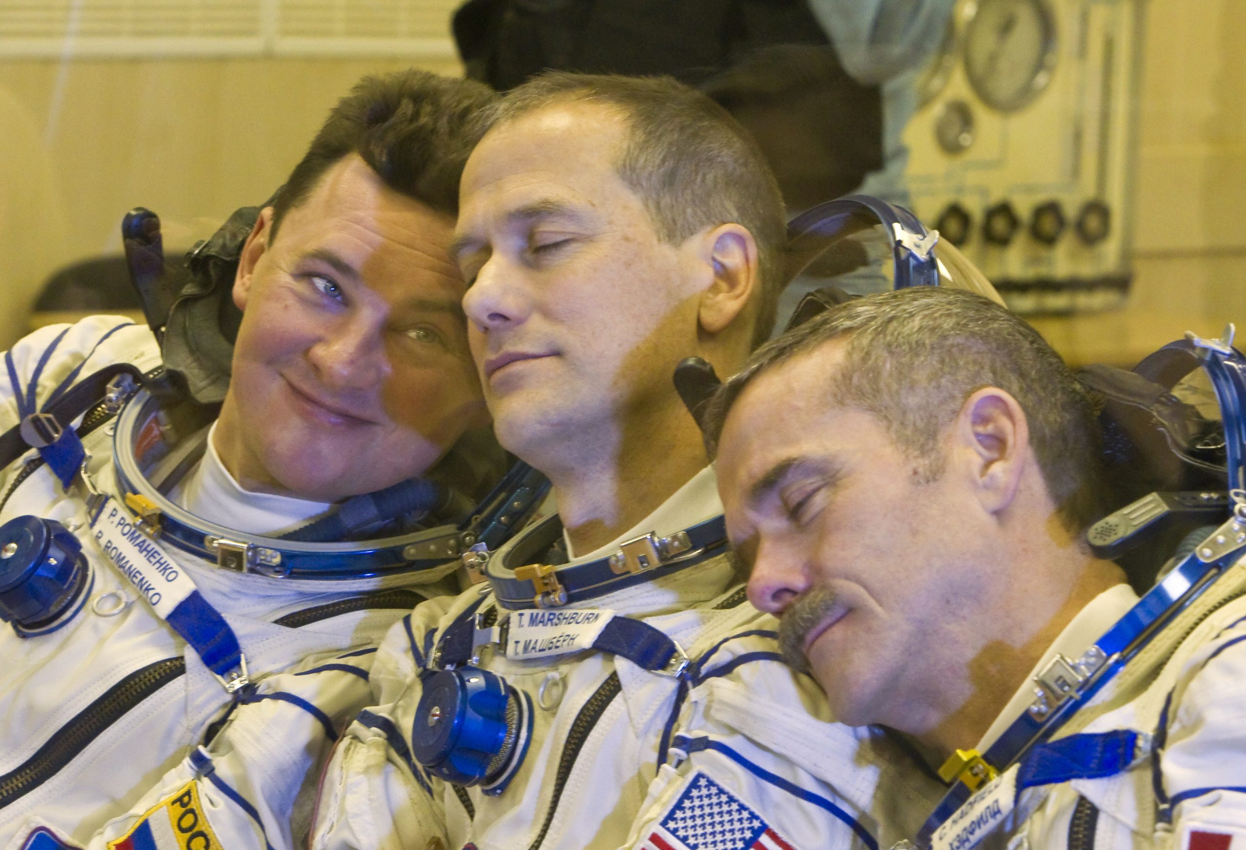 Rocket with 3 onboard heads for space station