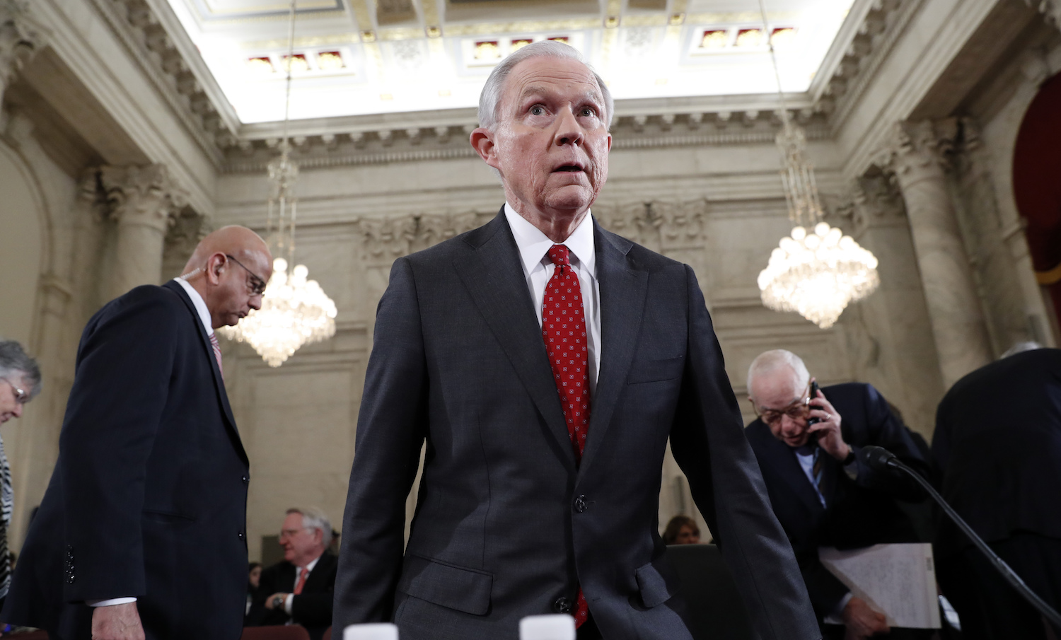 Senate advances Sessions’ nomination, sets up Wednesday vote