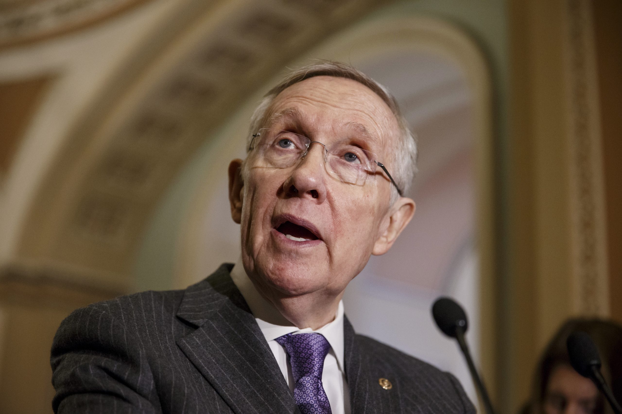 Senate delays minimum wage action as House Dems push John Boehner on vote
