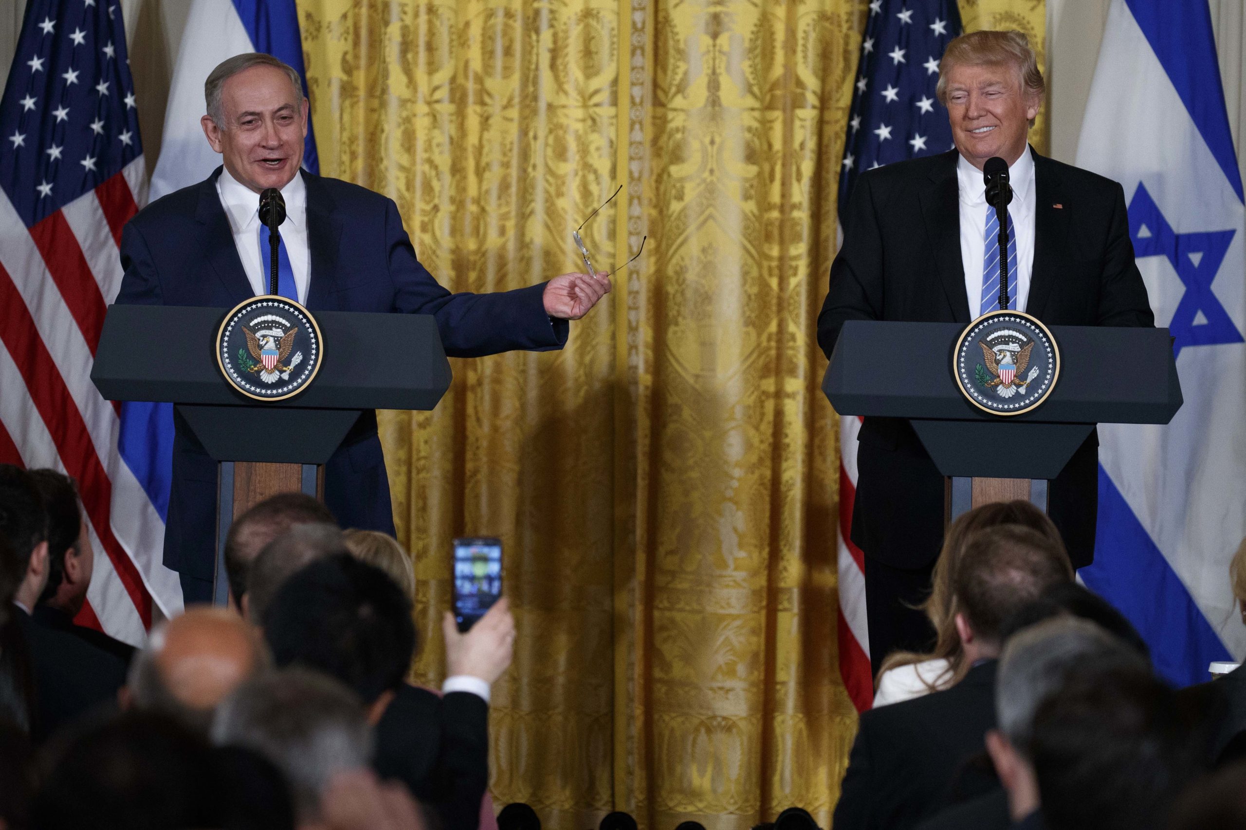 Trump report card: Messy week that fed Trump’s  fans — and critics