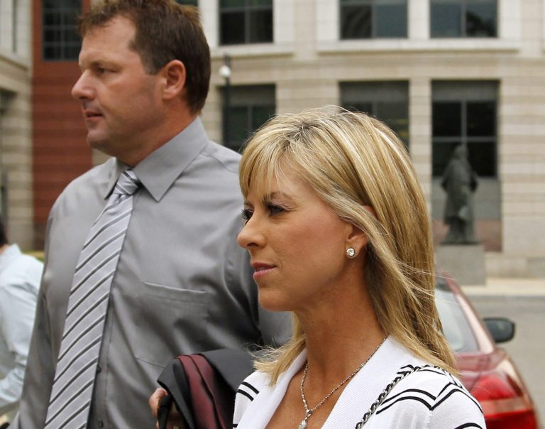  FILE - In this July 6, 2011 file photo, former Major League Baseball pitcher Roger Clemens, left, with his wife Debbie Clemens arrive at federal court in Washington. Debbie Clemens testified Friday that her husband was not present when she received a shot of human growth hormone from Roger Clemens' strength coach _ testimony that contradicts the star pitcher's chief accuser in the perjury trial. (AP Photo/Alex Brandon, File)  