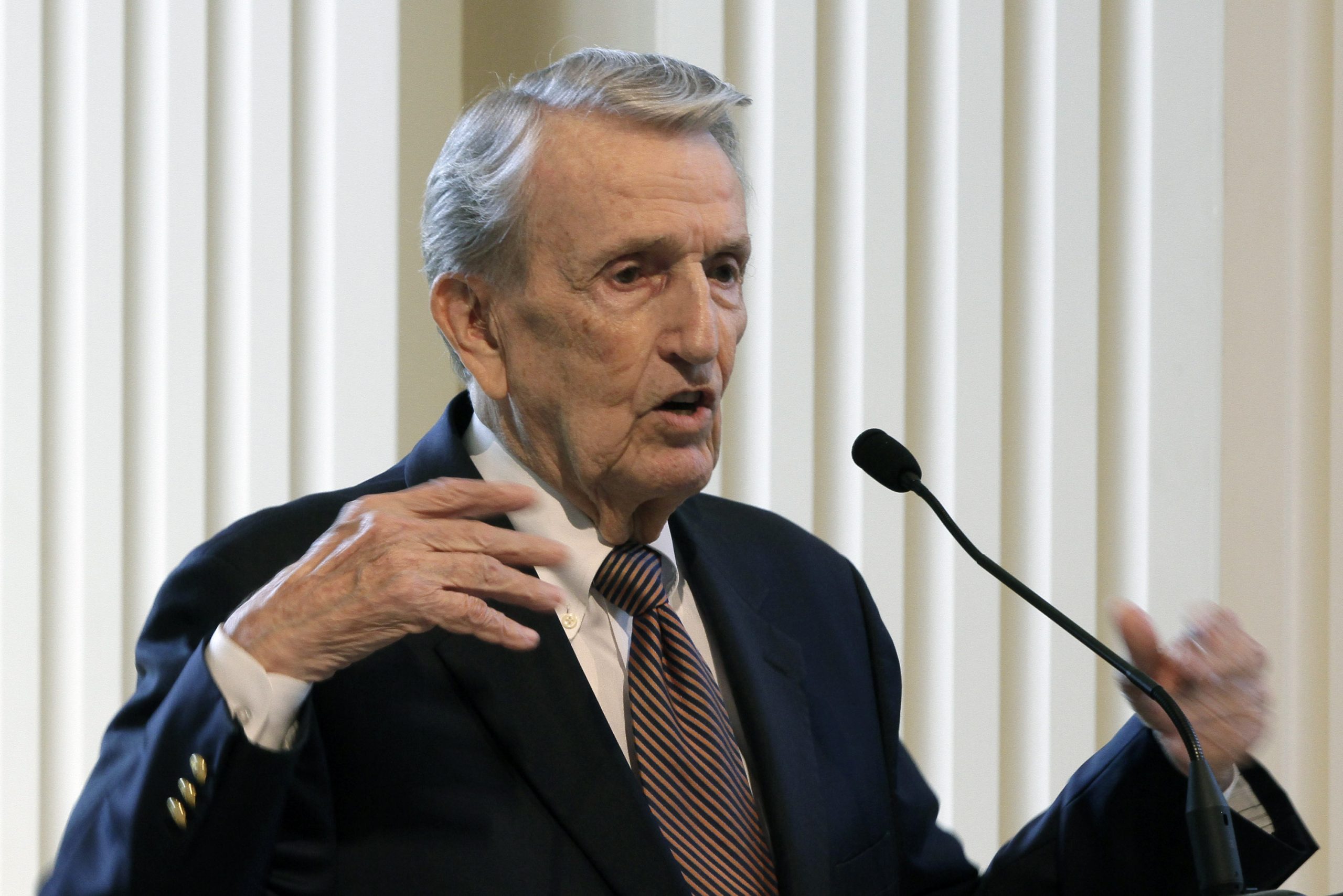 Former Sen. Dale Bumpers dead at 90