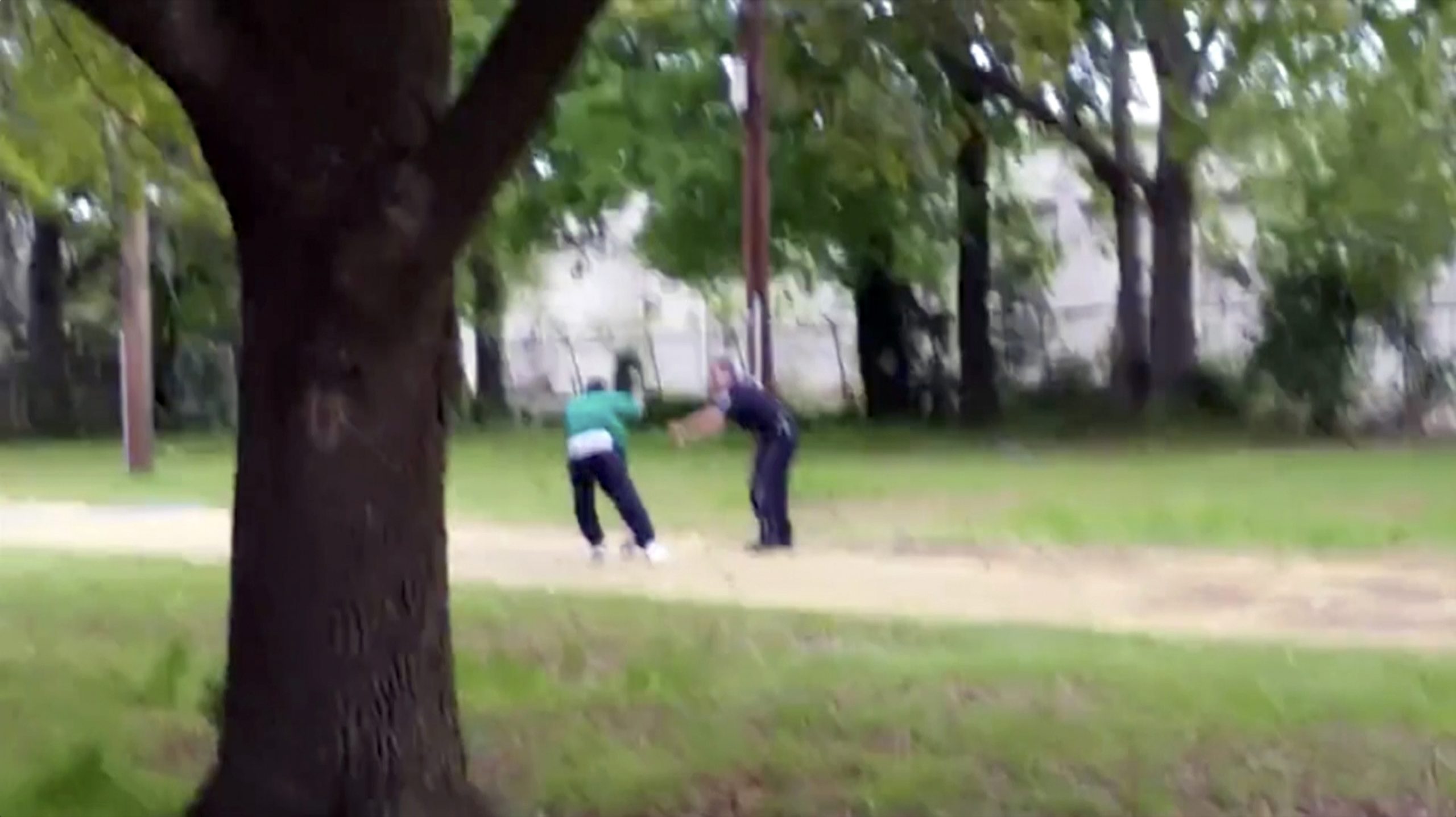 Ex-cop in Walter Scott shooting faces federal civil rights charges