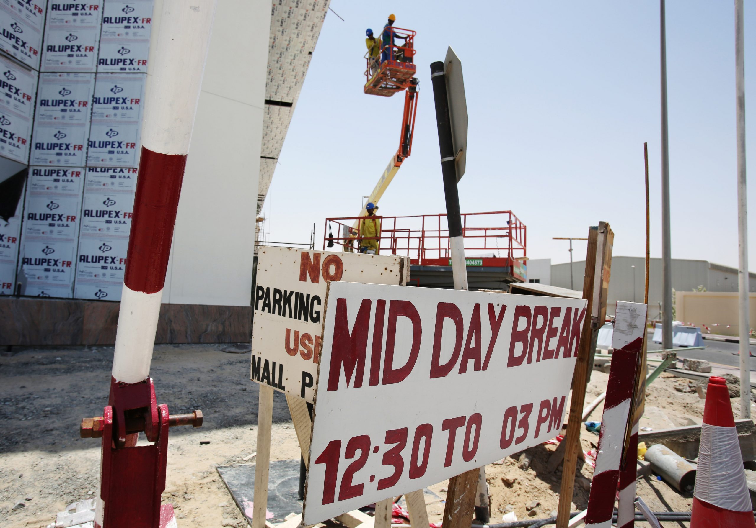 Midday work ban puts focus on Gulf labor rights