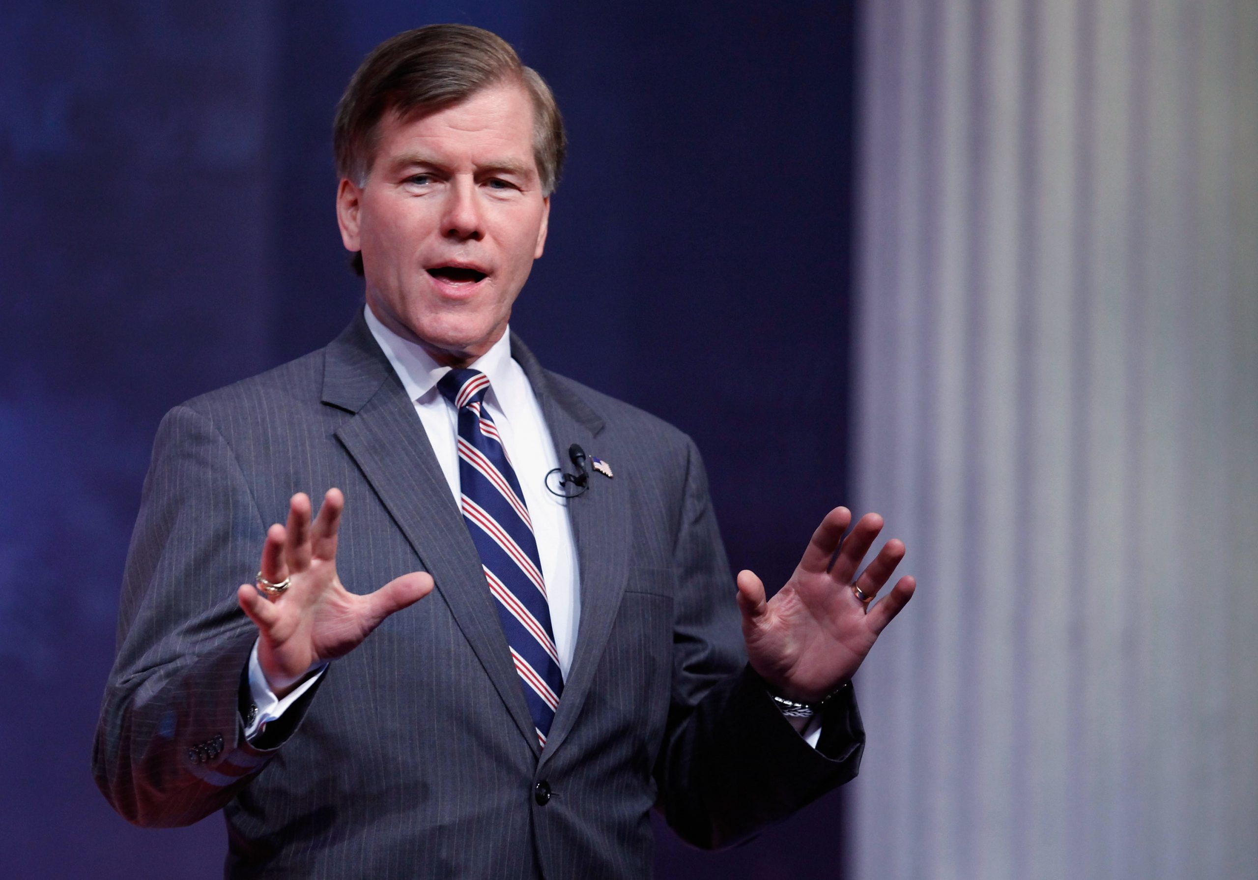 Bob McDonnell shrinking in stature ahead of Virginia guv race