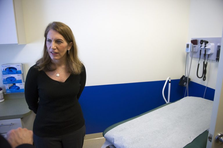 The Department of Health and Human Services is set to announce a new partnership Wednesday with retail stores, pharmacies and popular websites. (AP Photo)