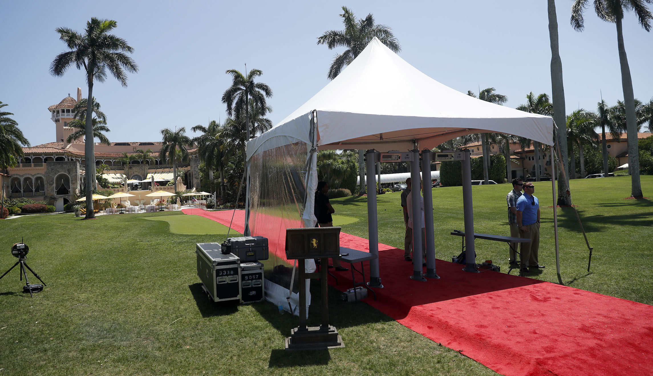 While charities ditch their Mar-a-Lago galas, here’s who’s sticking with the Trump resort