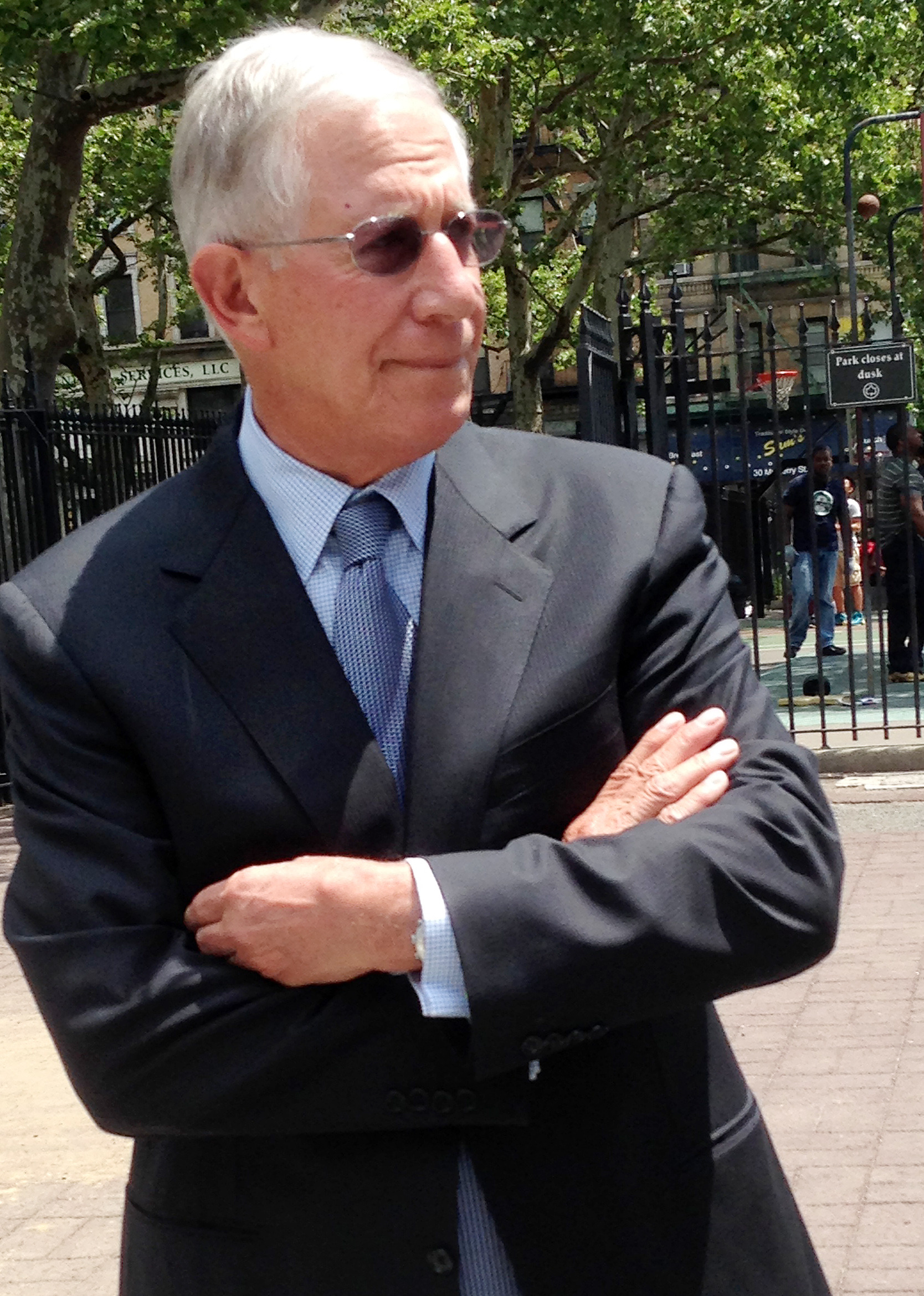 Executive accused in Madoff scam pleads guilty