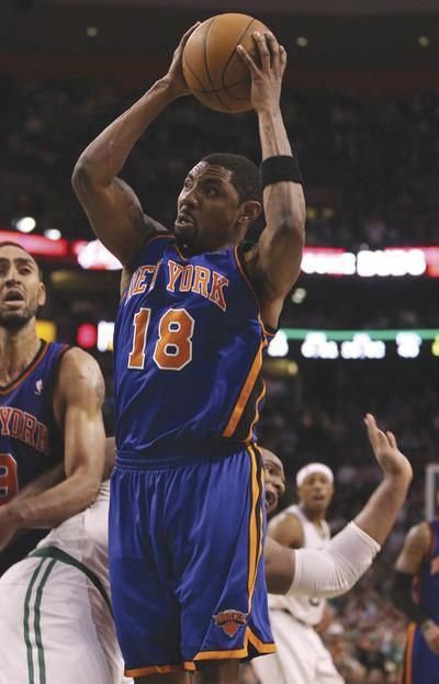 Elsa/Getty Images
Roger Mason spent last season with the Knicks but will sign a one-year deal with the Wizards, according to sources with knowledge of the situation.