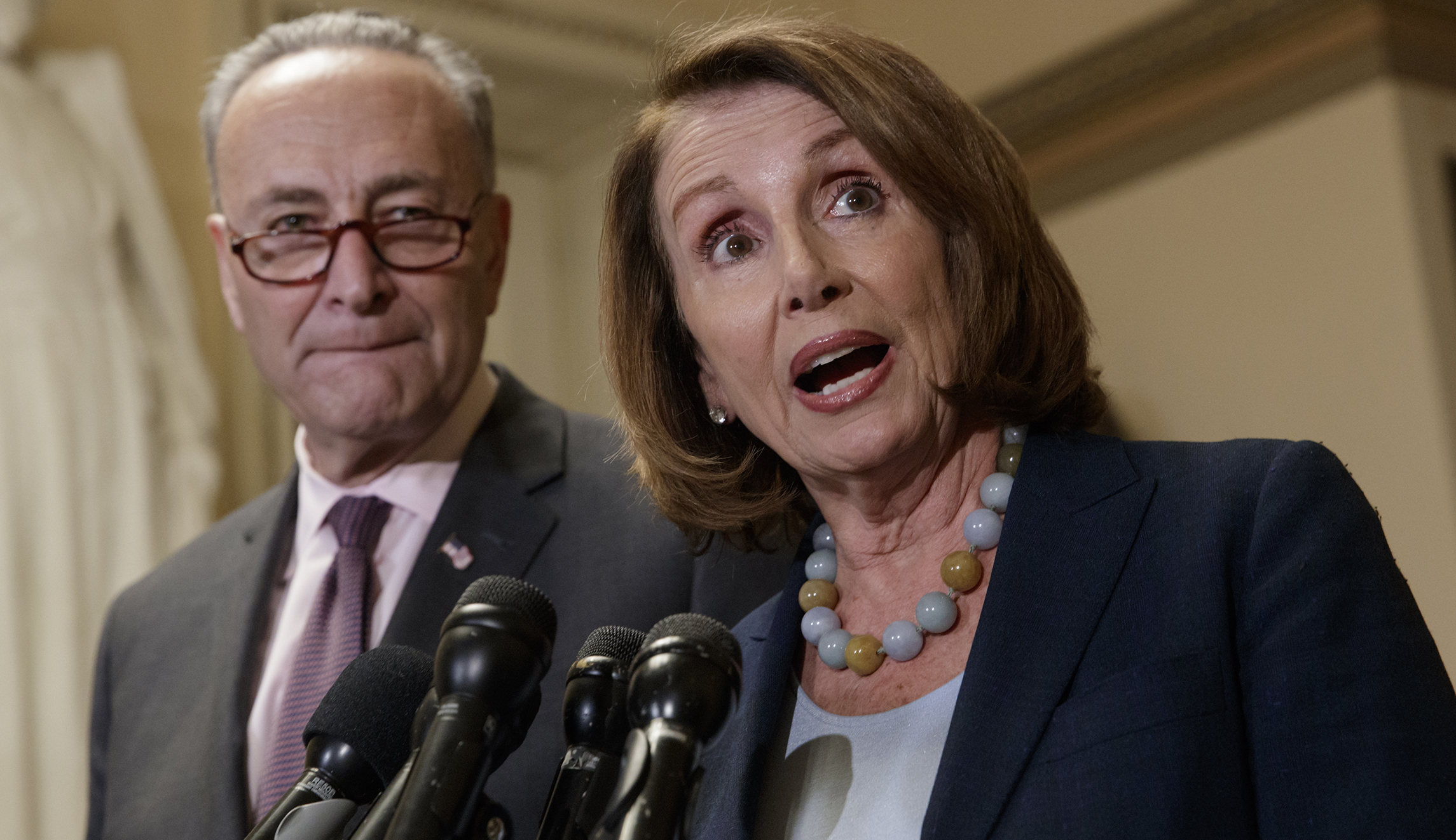 Democrats threaten to hold up debt ceiling vote without DACA, health insurance fixes