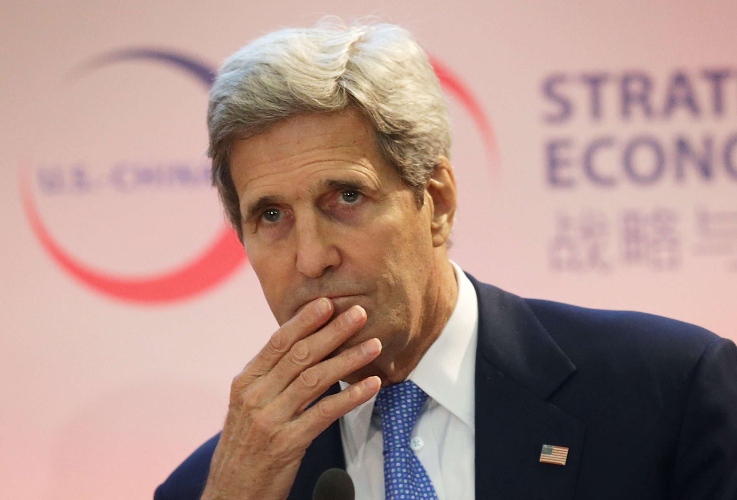 Kerry shirks duties, aids Iran, lawmaker charges