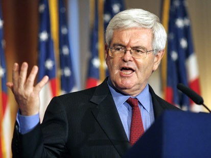 Newt backs former rival Romney in Virginia