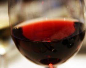 Bottle of Red, Bottle of White