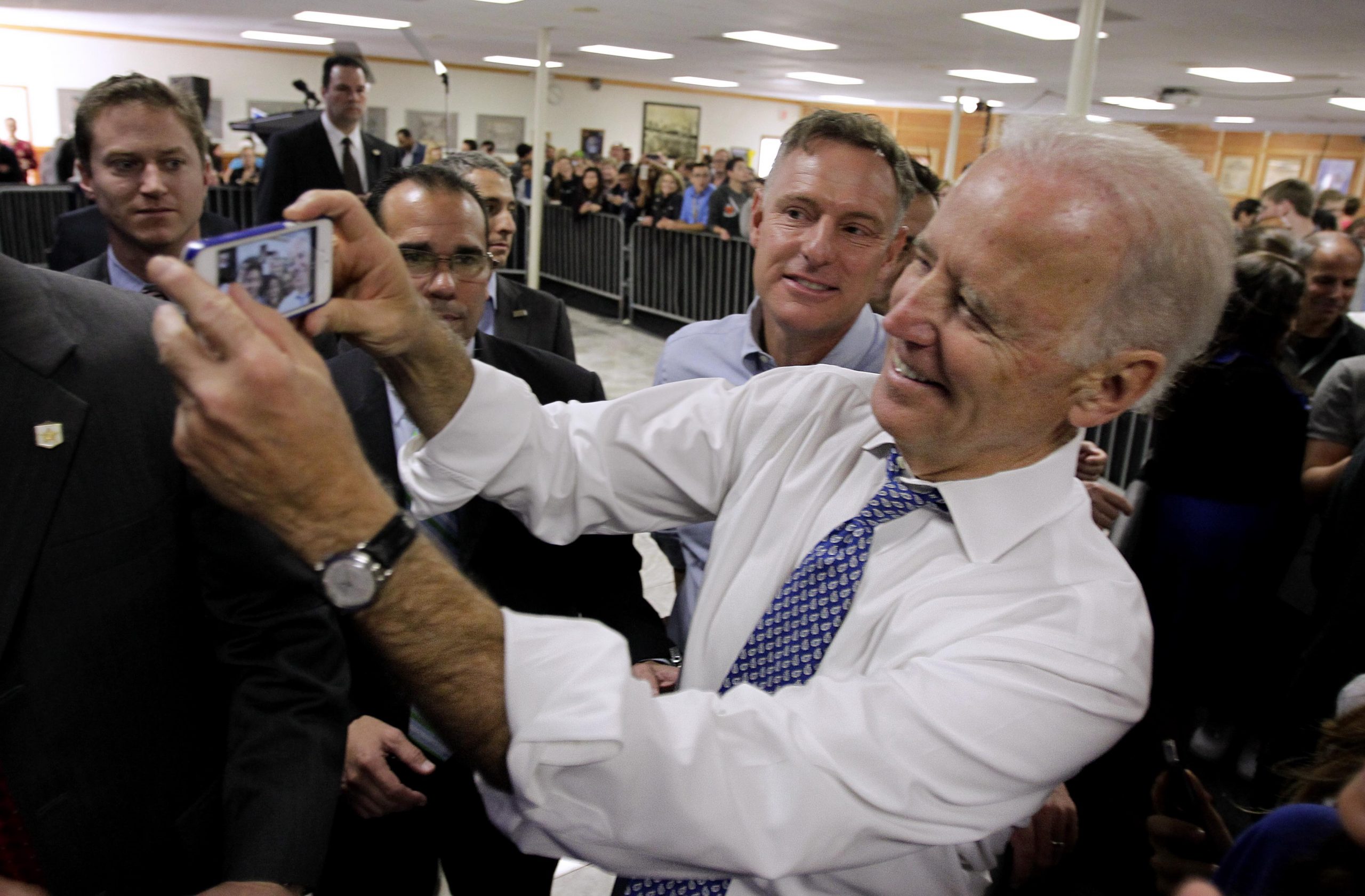 Biden stumping in San Diego: ‘We have to deal the middle class back in’