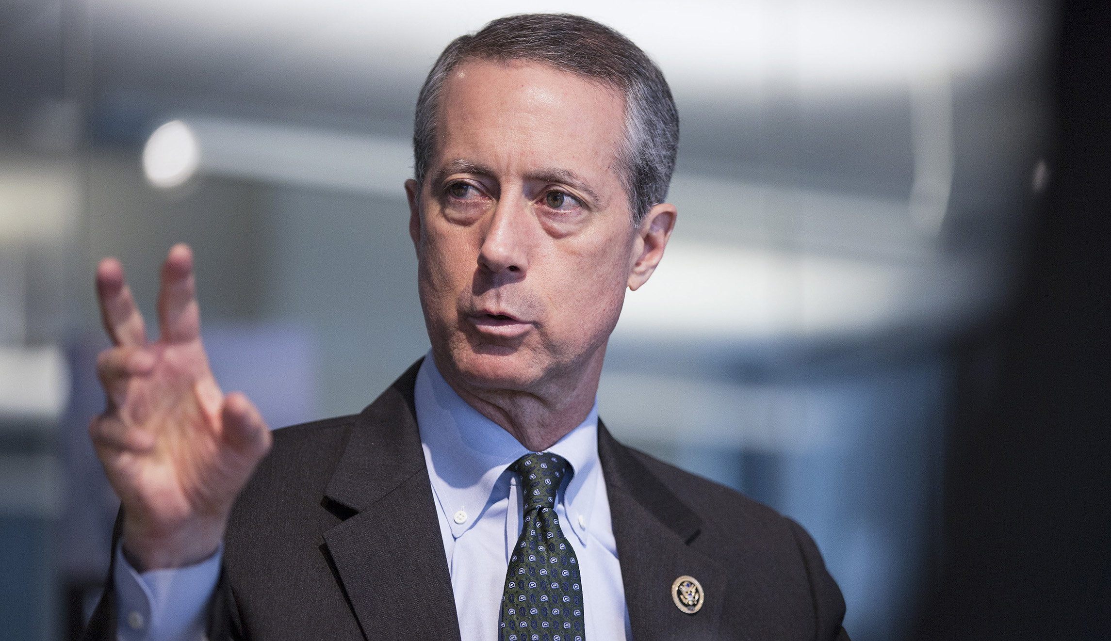 Thornberry on Trump shutdown tweet: ‘Threats to the country do not shut down’