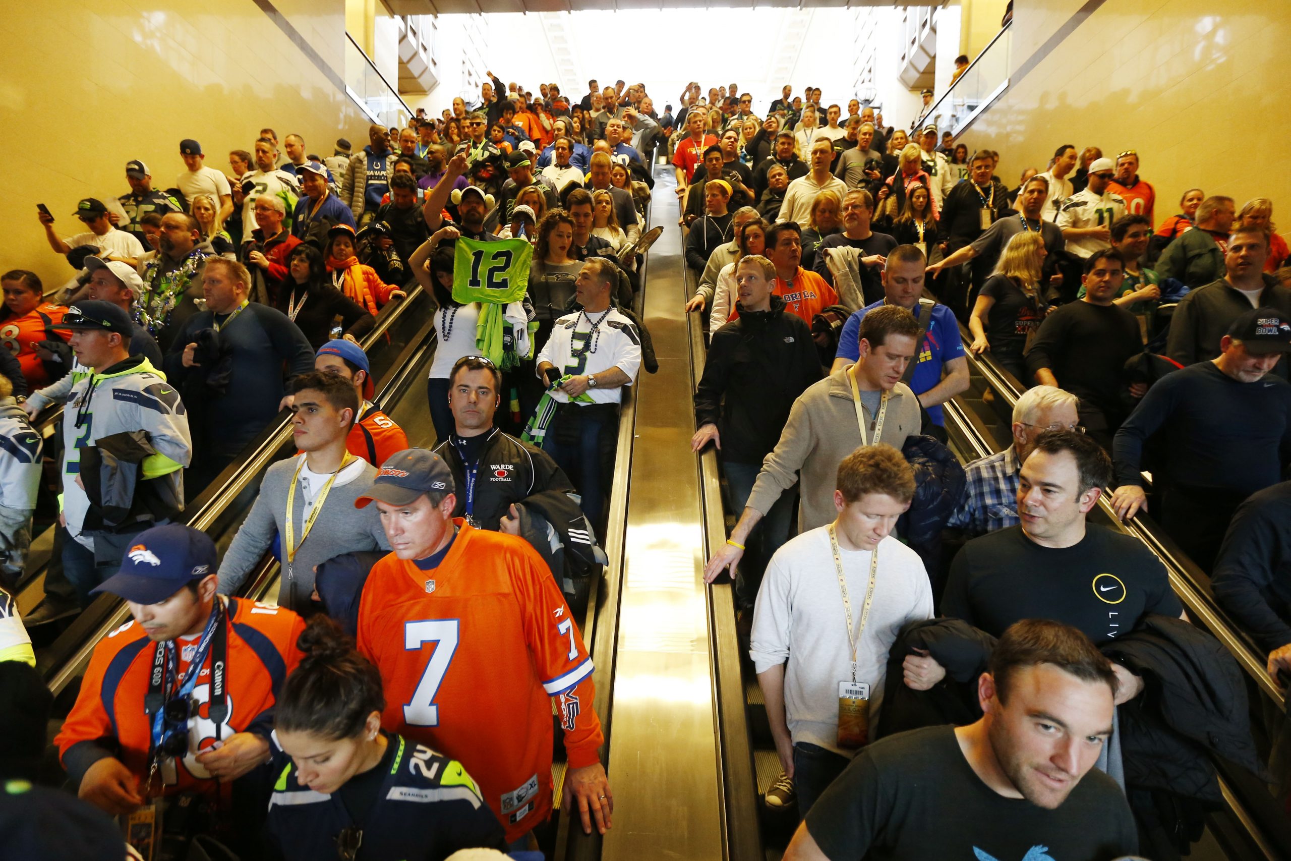 NFL, transit agency review Super Bowl rail logjam