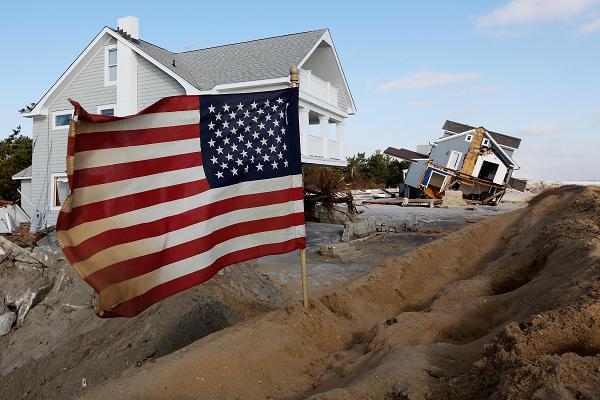 FEMA re-mapping flood coverage to include million-dollar waterfront homes