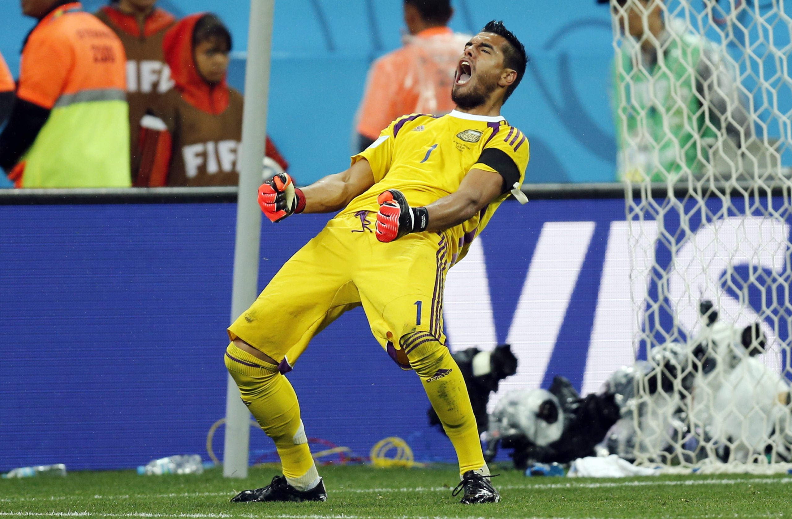 Argentina reaches World Cup final after penalties