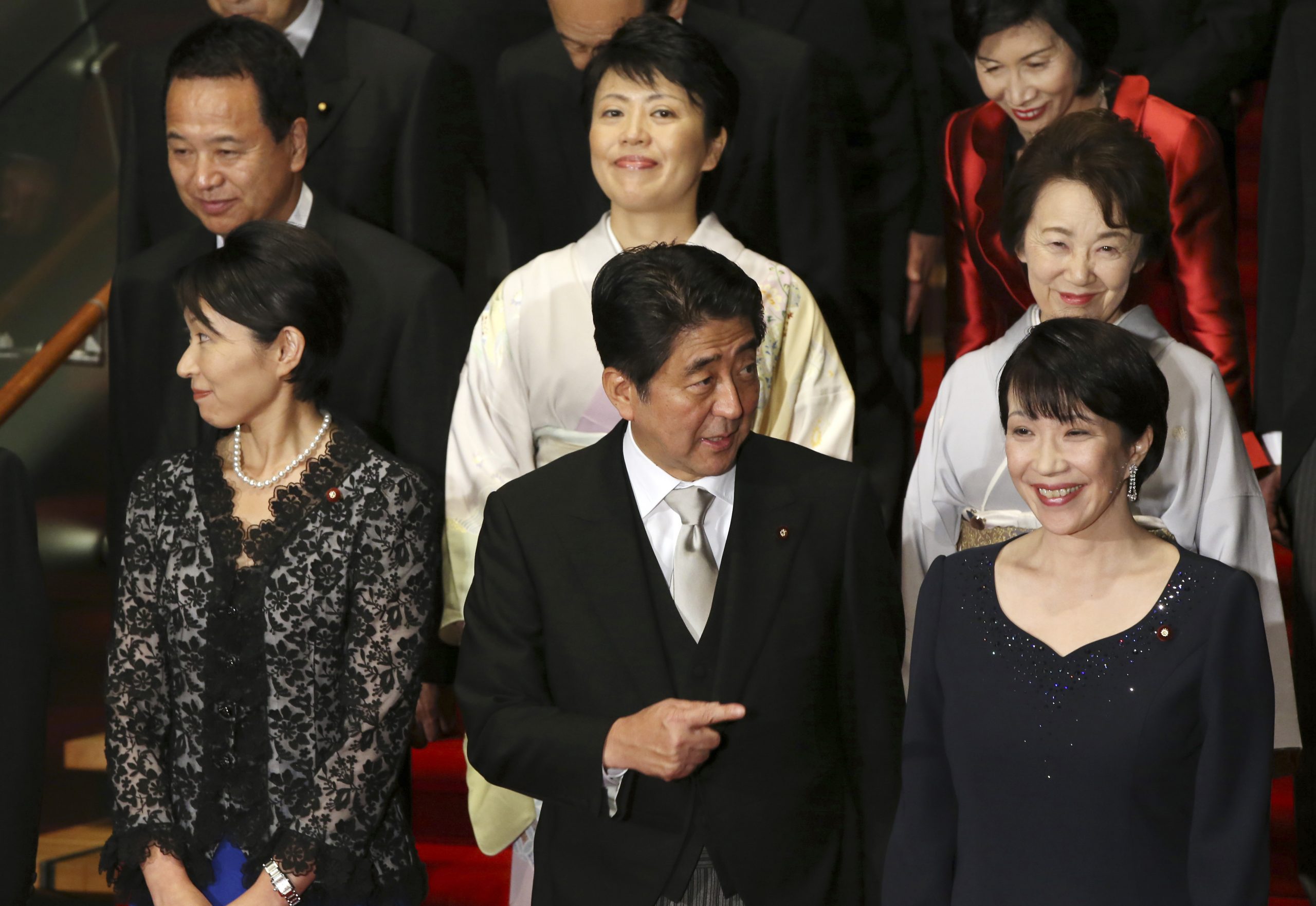 5 women named to Japan’s Cabinet, tying past high