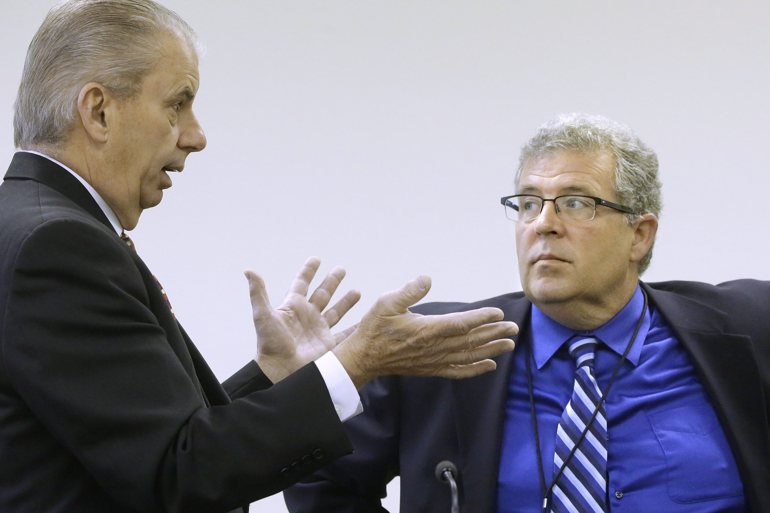 Lawmaker signs most subpoenas for Quinn program