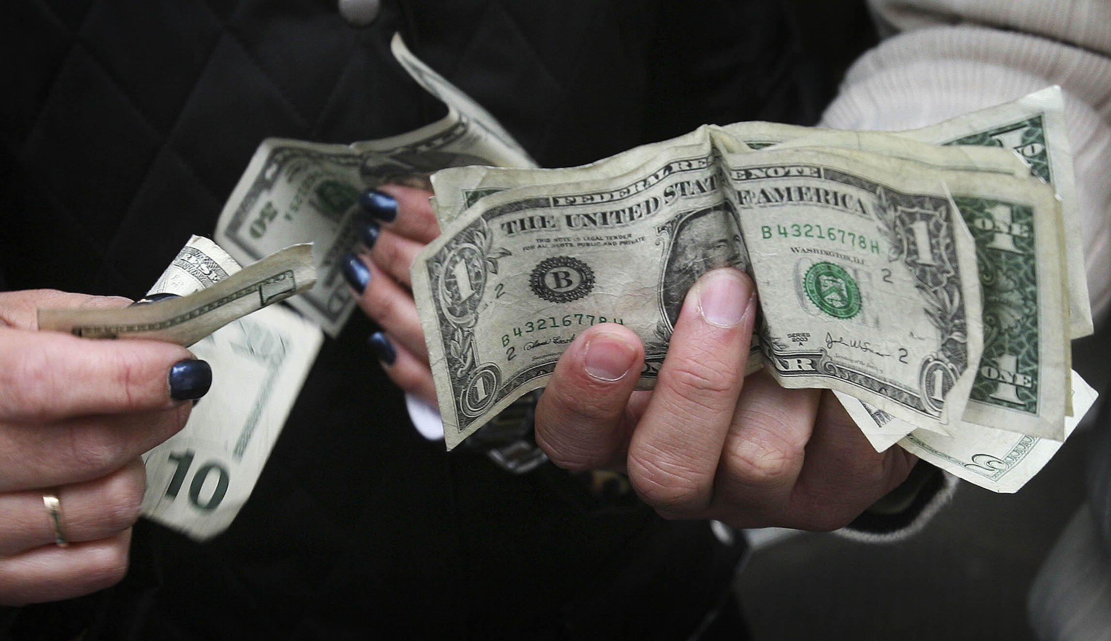 Huffington Post contributor argues students should get paid to study