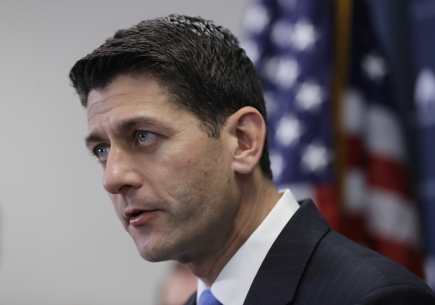 Ryan and McConnell back Russia sanctions