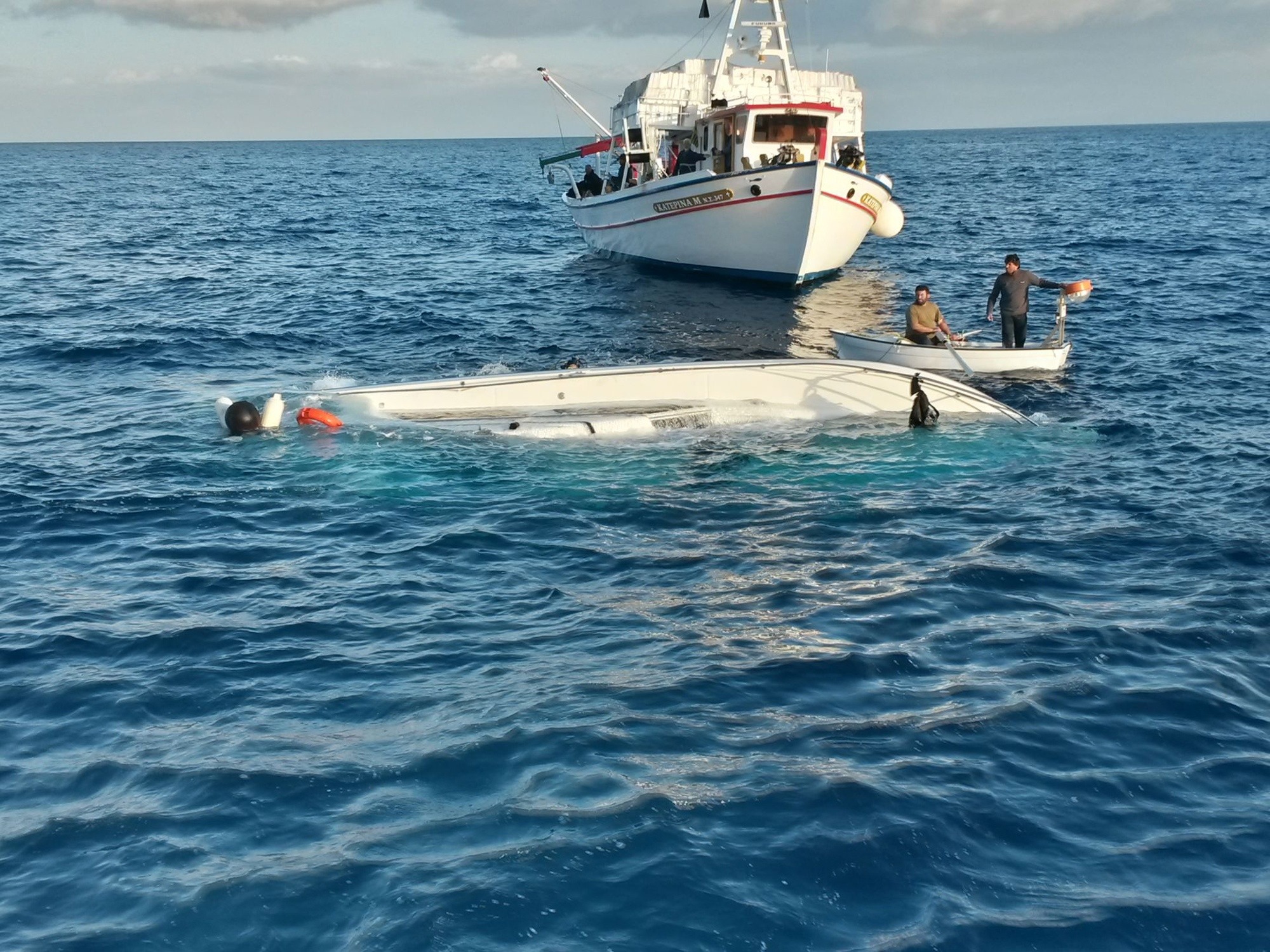Greece: Smuggling boats capsize, 22 migrants drown