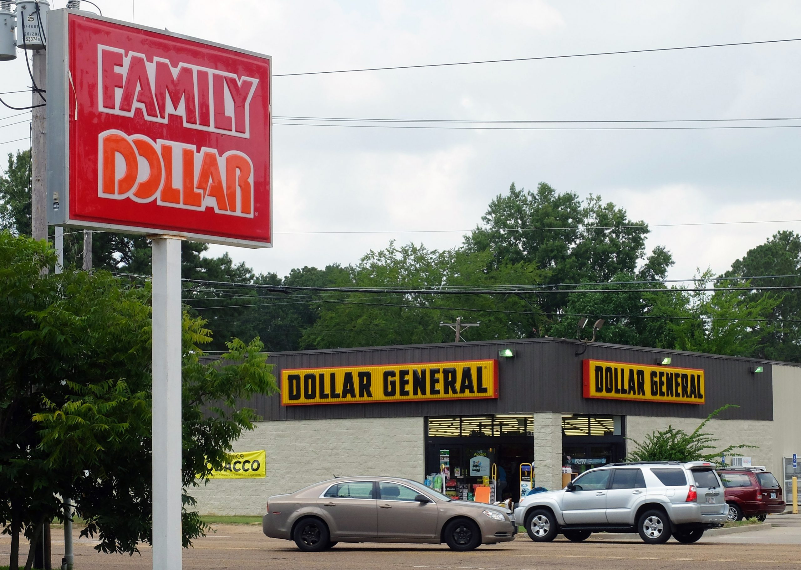 Consumers switch to dollar stores as inflationary pressure worsens