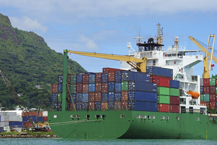 After years of calling on both parties to work together, Obama might be about to watch as bipartisanship sinks his trade agenda. (iStock)