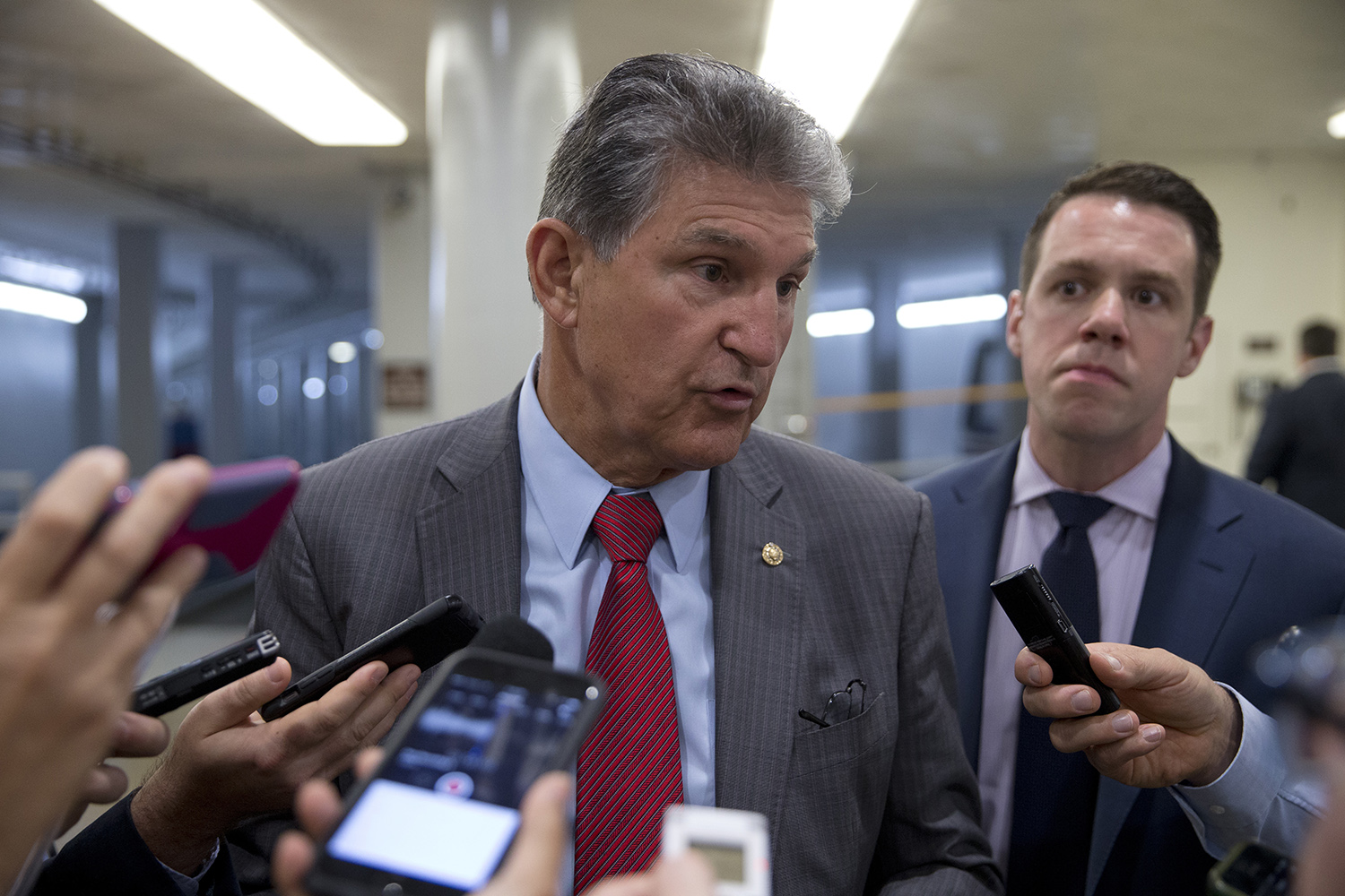 Manchin plans on working with Trump