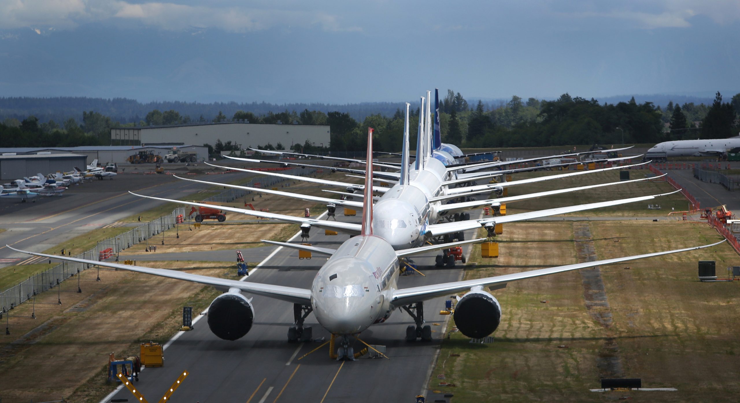 GOP lawmaker pushes Boeing to cancel Iran contracts