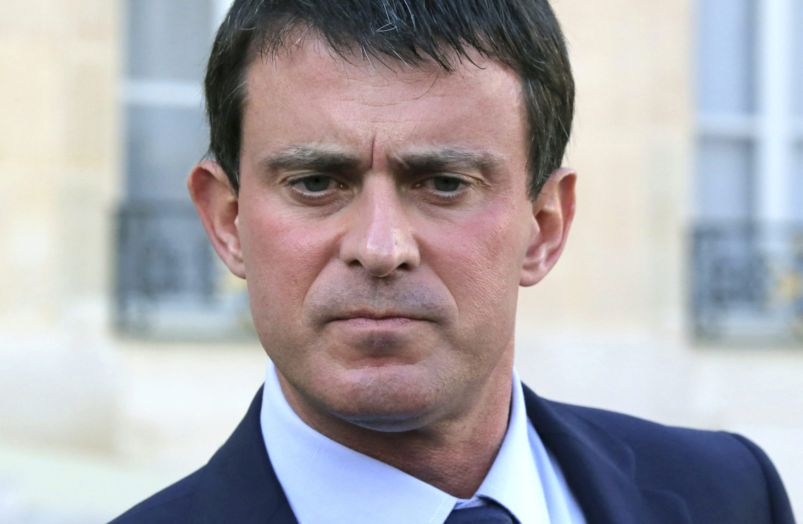Manuel Valls named as new French prime minister