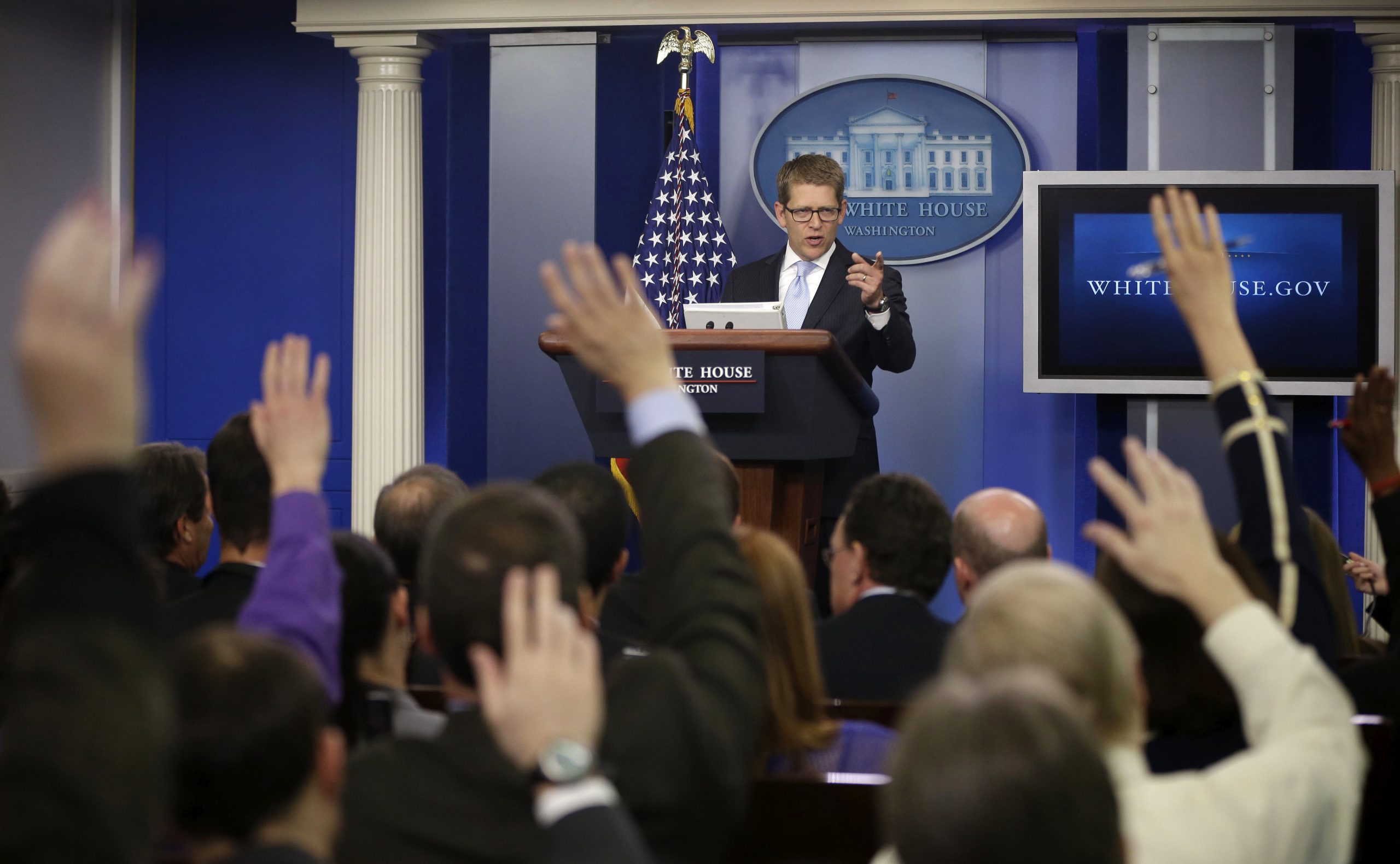 White House press corps slams Jay Carney on access to Obama