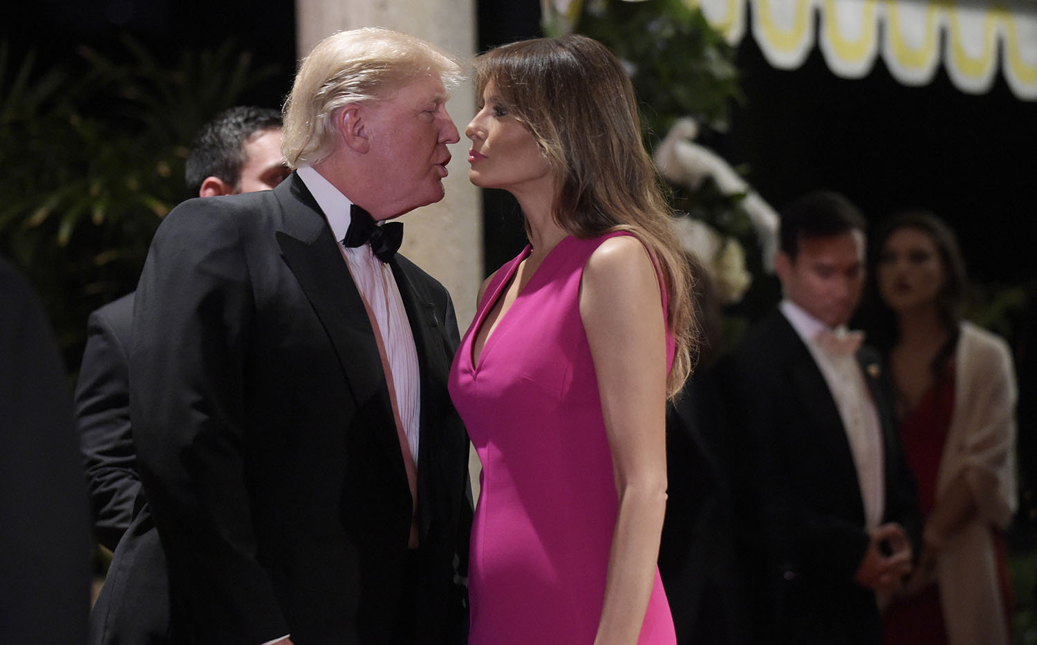 Melania should pass on ‘once-in-a-lifetime opportunity’ make millions off the White House