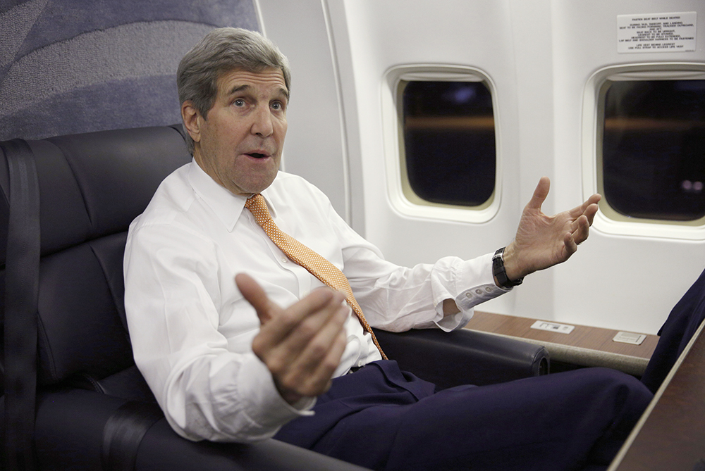 Kerry: With Iran prisoners returned, Obama will impose new sanctions