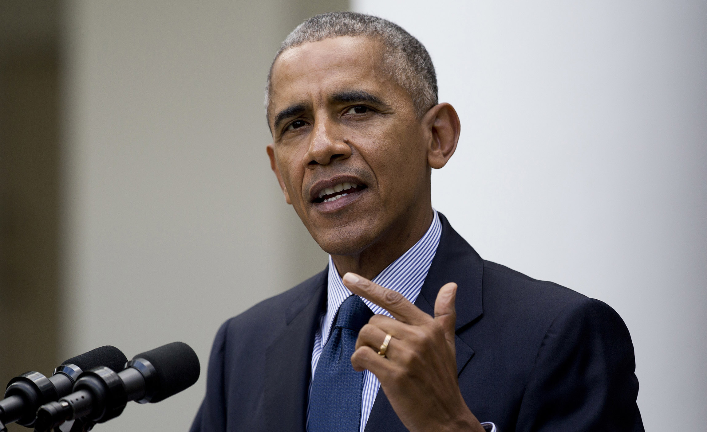 Obama tells lawmakers he ordered airstrikes in Yemen