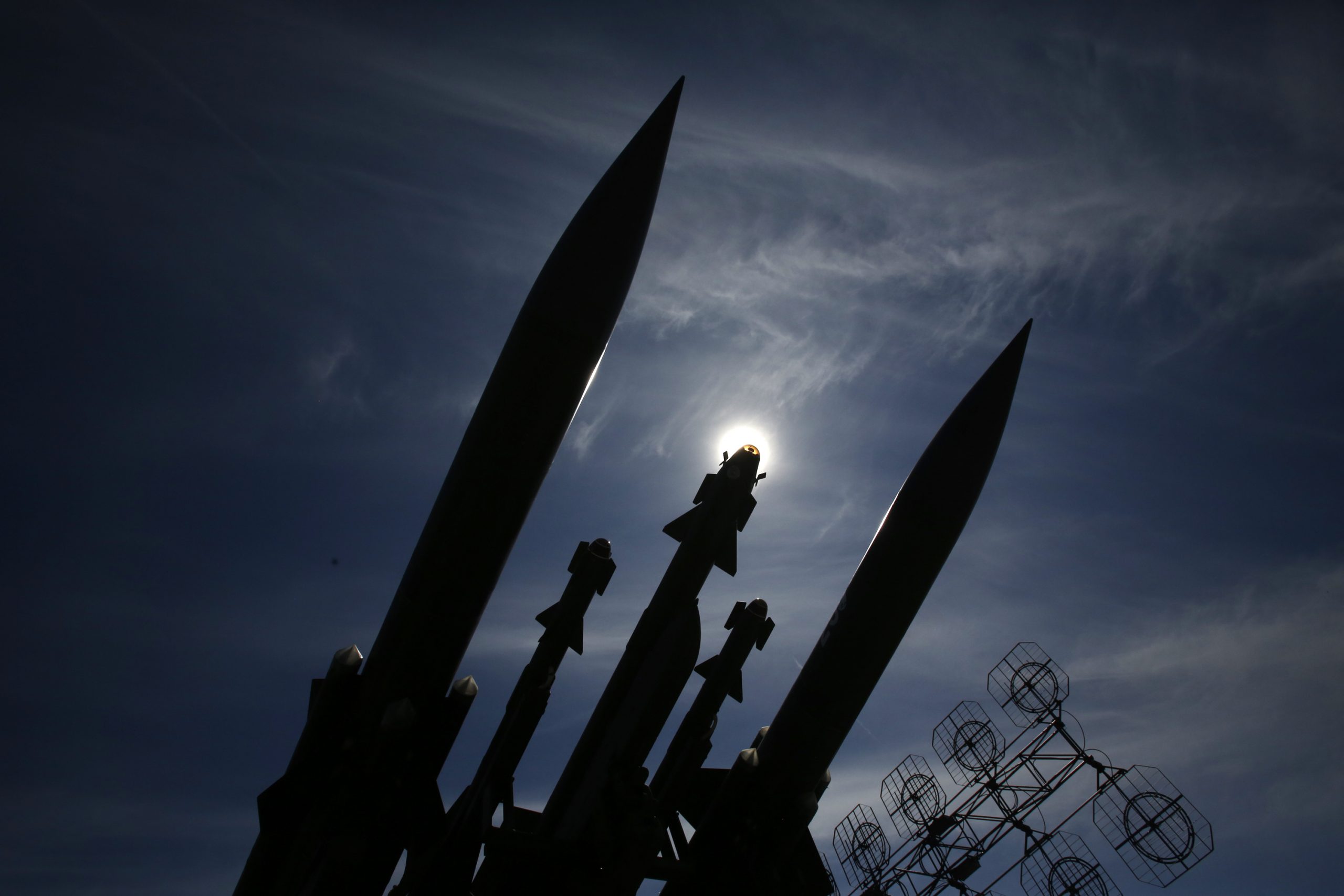 Pentagon isn’t thrilled that Russia’s selling missiles to Iran