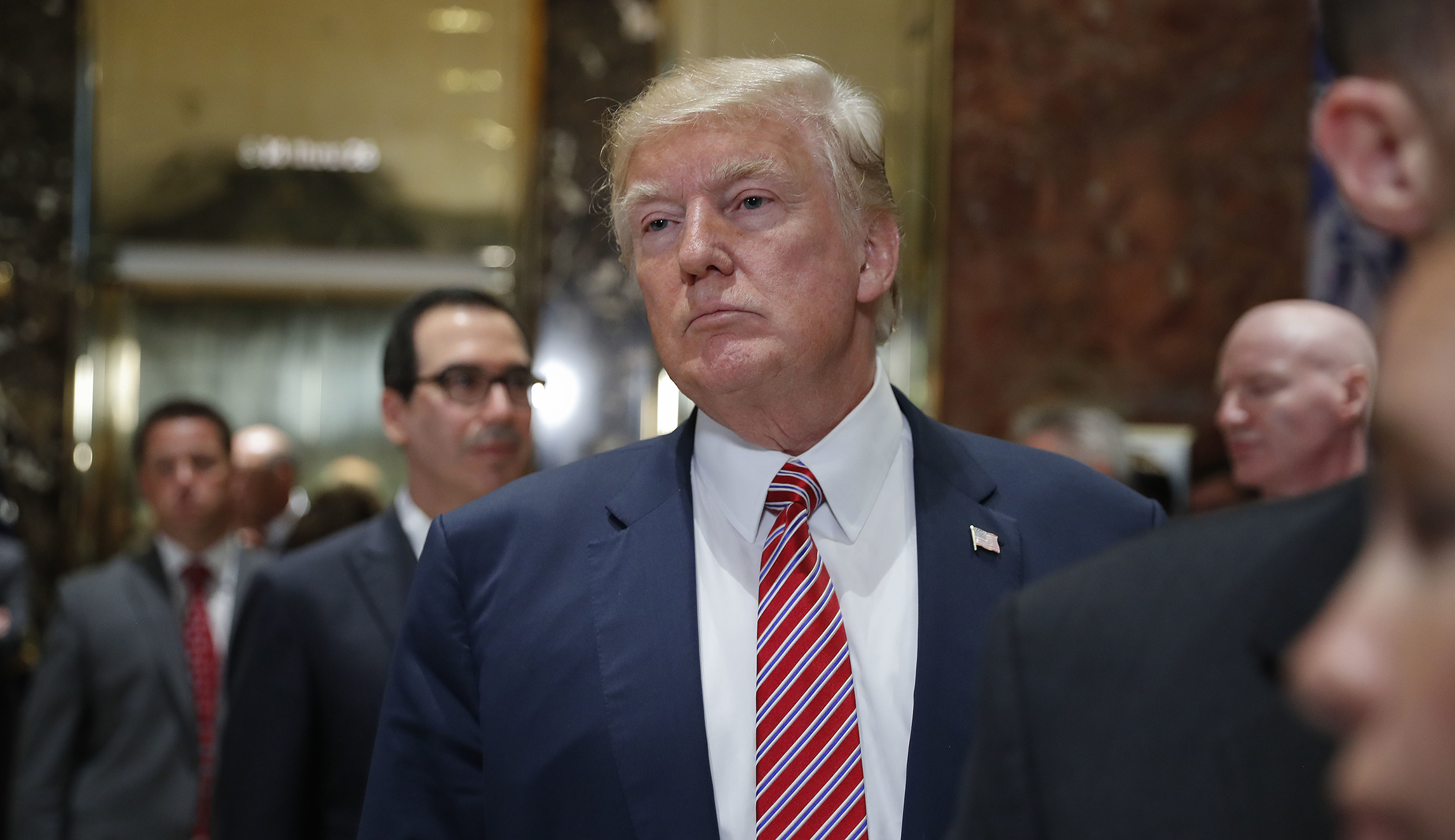Democrats renew calls for Trump impeachment after his Charlottesville response