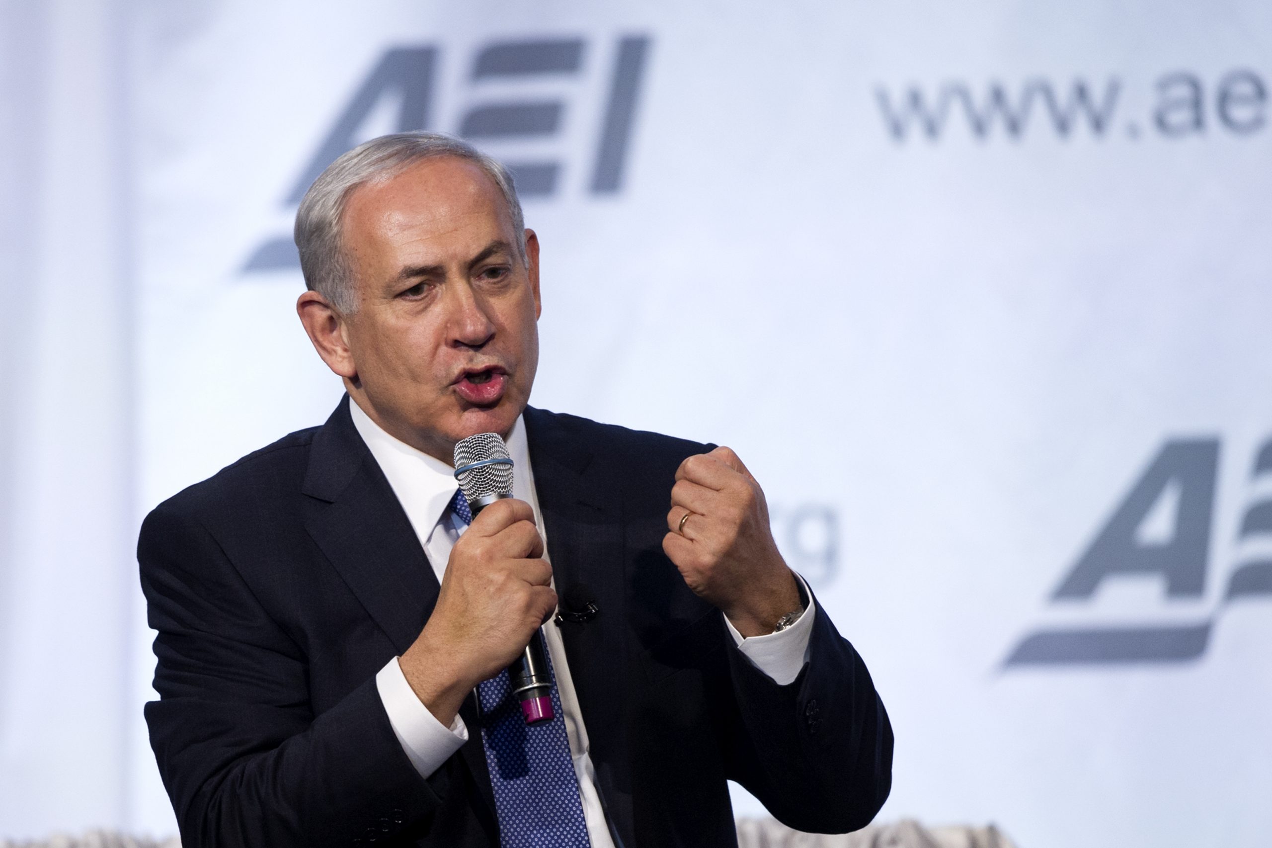 Netanyahu seeks boost in U.S. aid from Obama