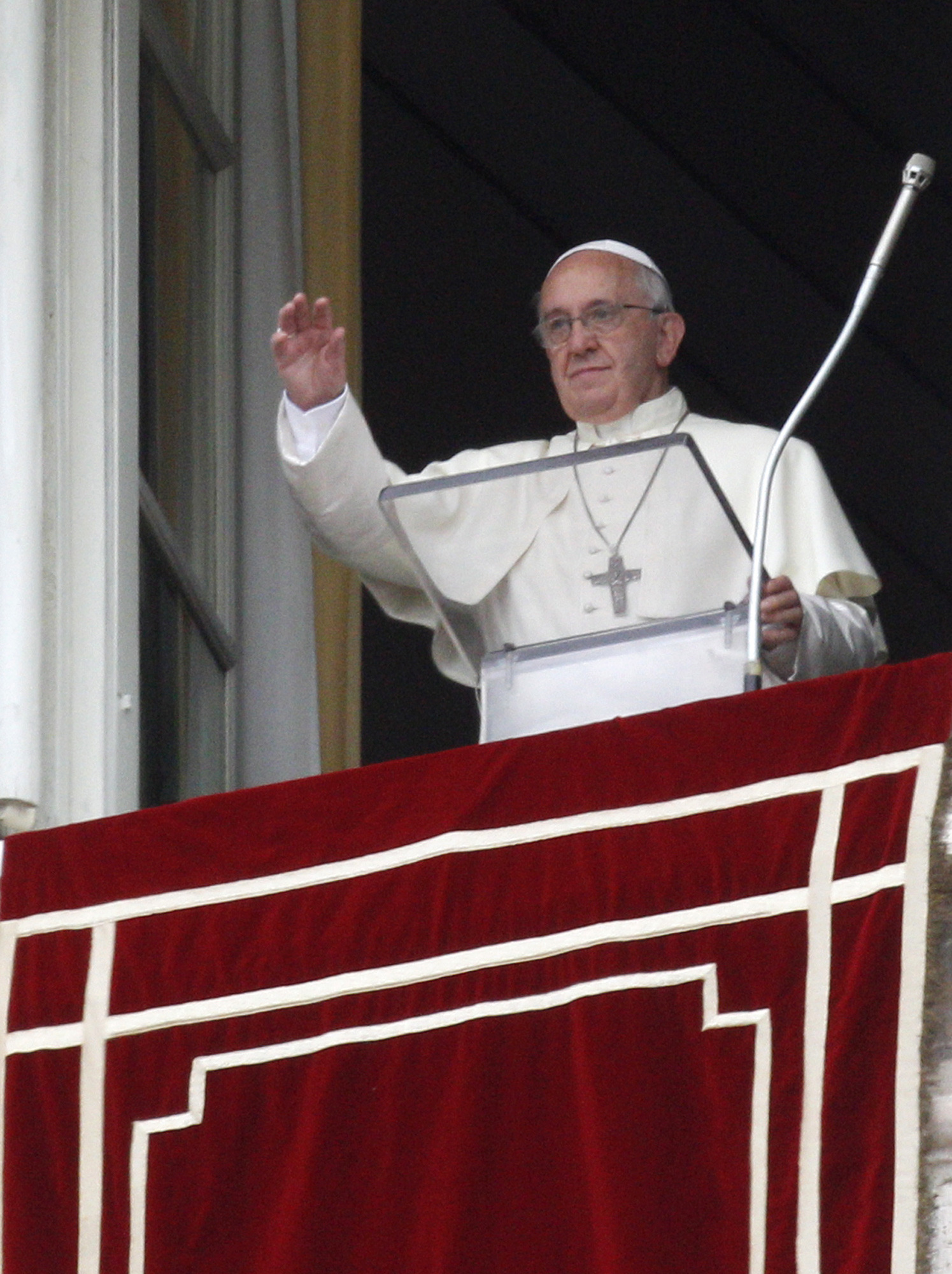 Pope laments a ‘tired’ Europe; decries joblessness