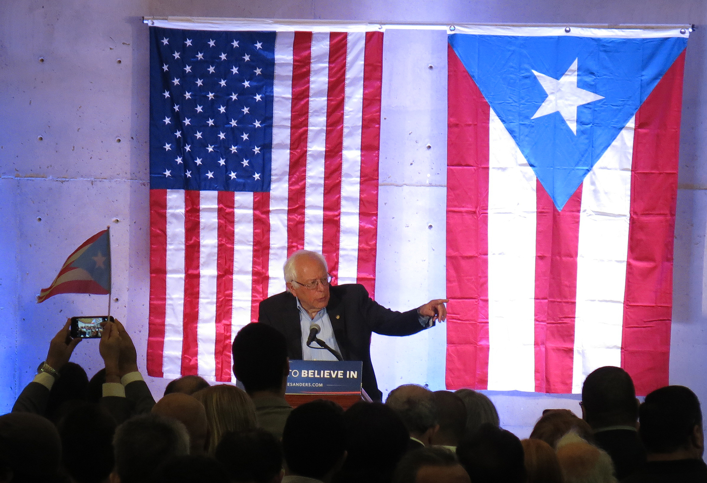 Experts skeptical of Sanders’ plan to have Fed rescue Puerto Rico