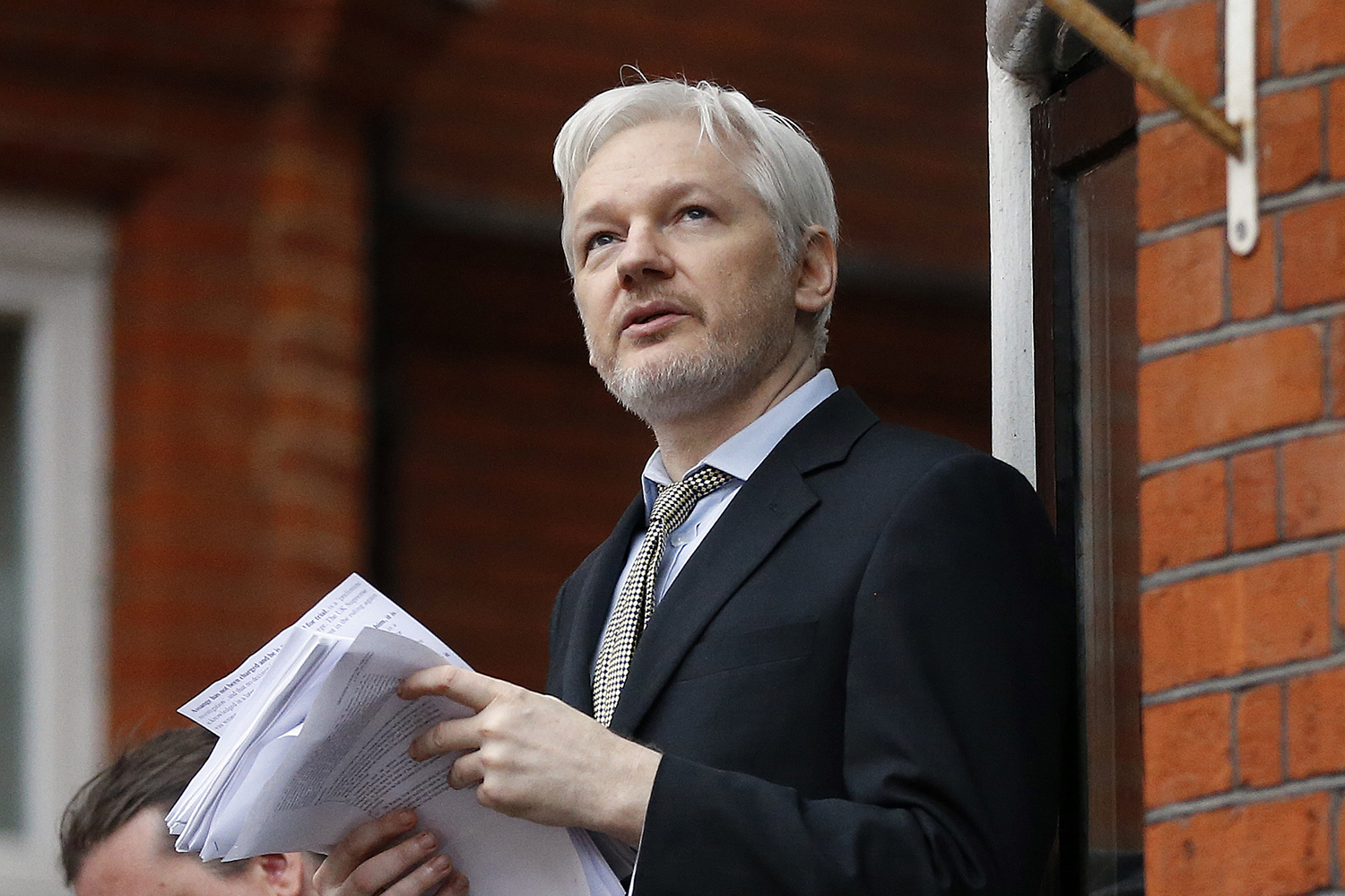 Assange mocks ’embarrassing’ intel report on Russia