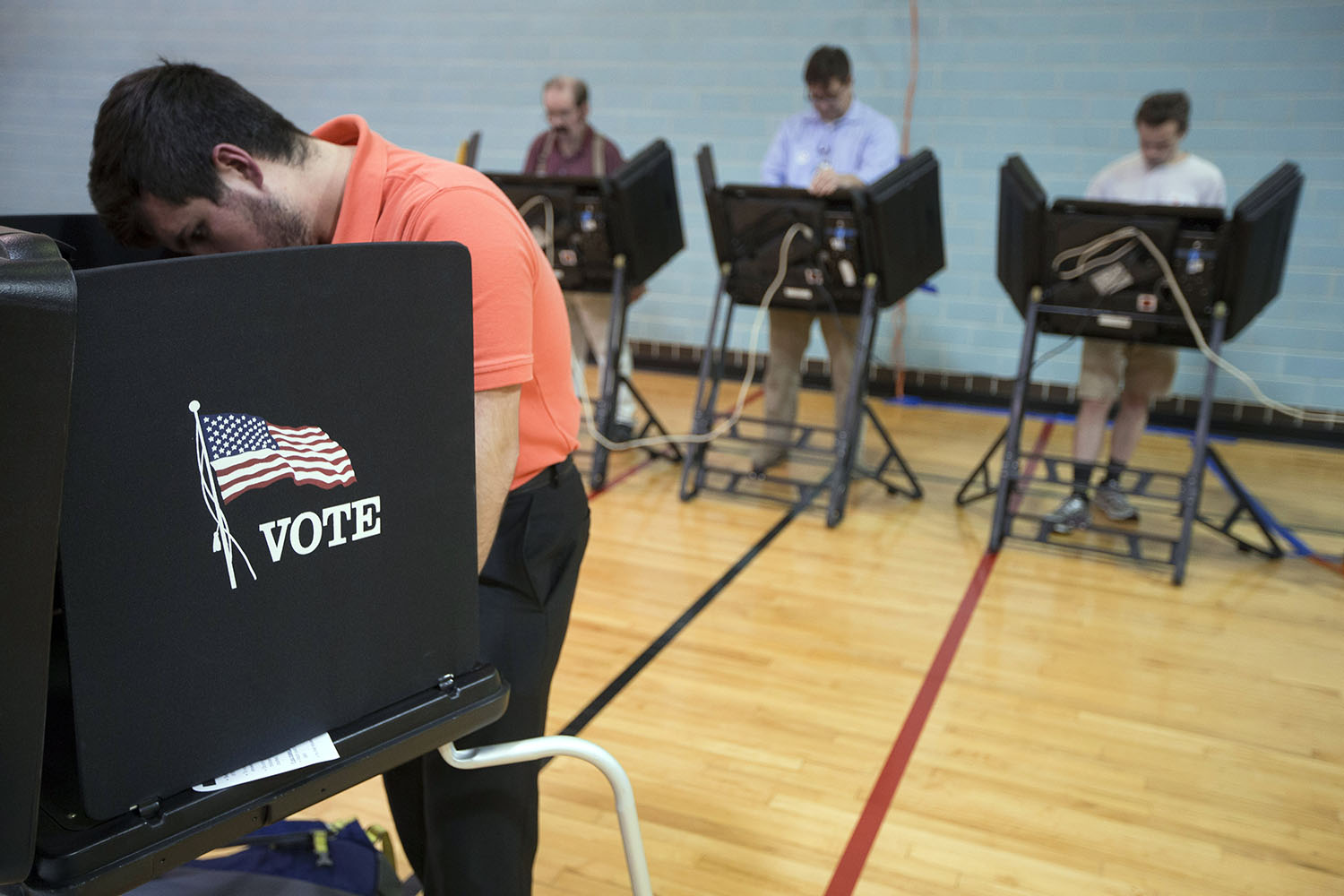 Will Republicans miss the red wave?