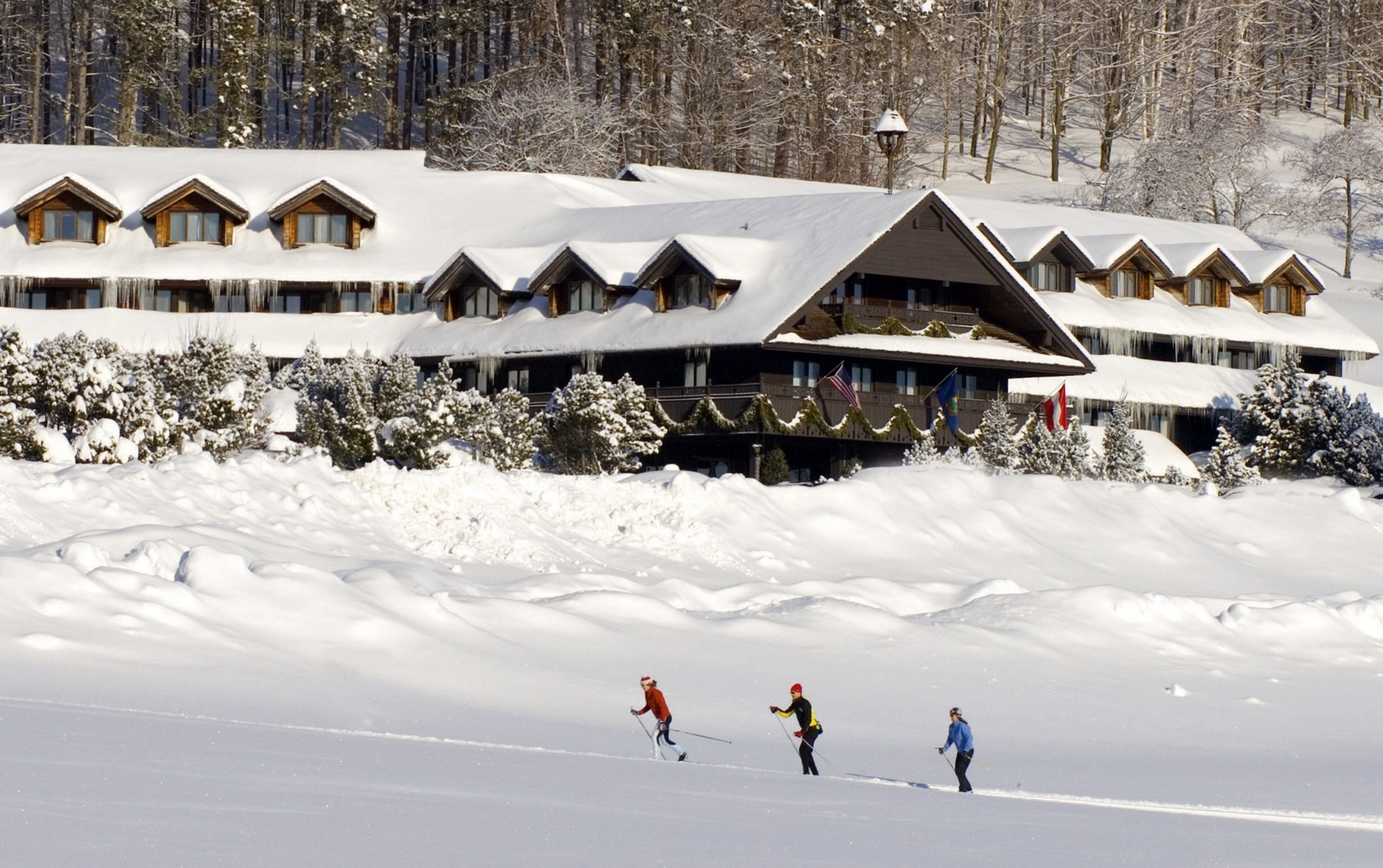 Large, family-owned resorts offer personal touch